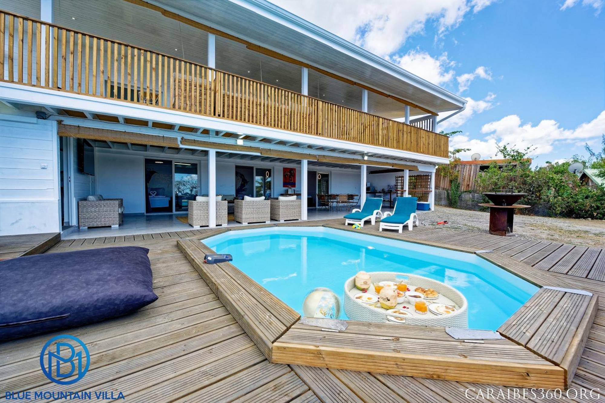 Blue Mountain Villa *