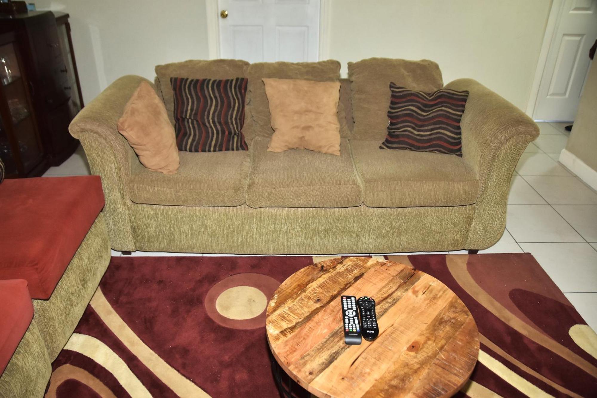The President 5 Minutes To Devon House 4 Waterloo Avenue *