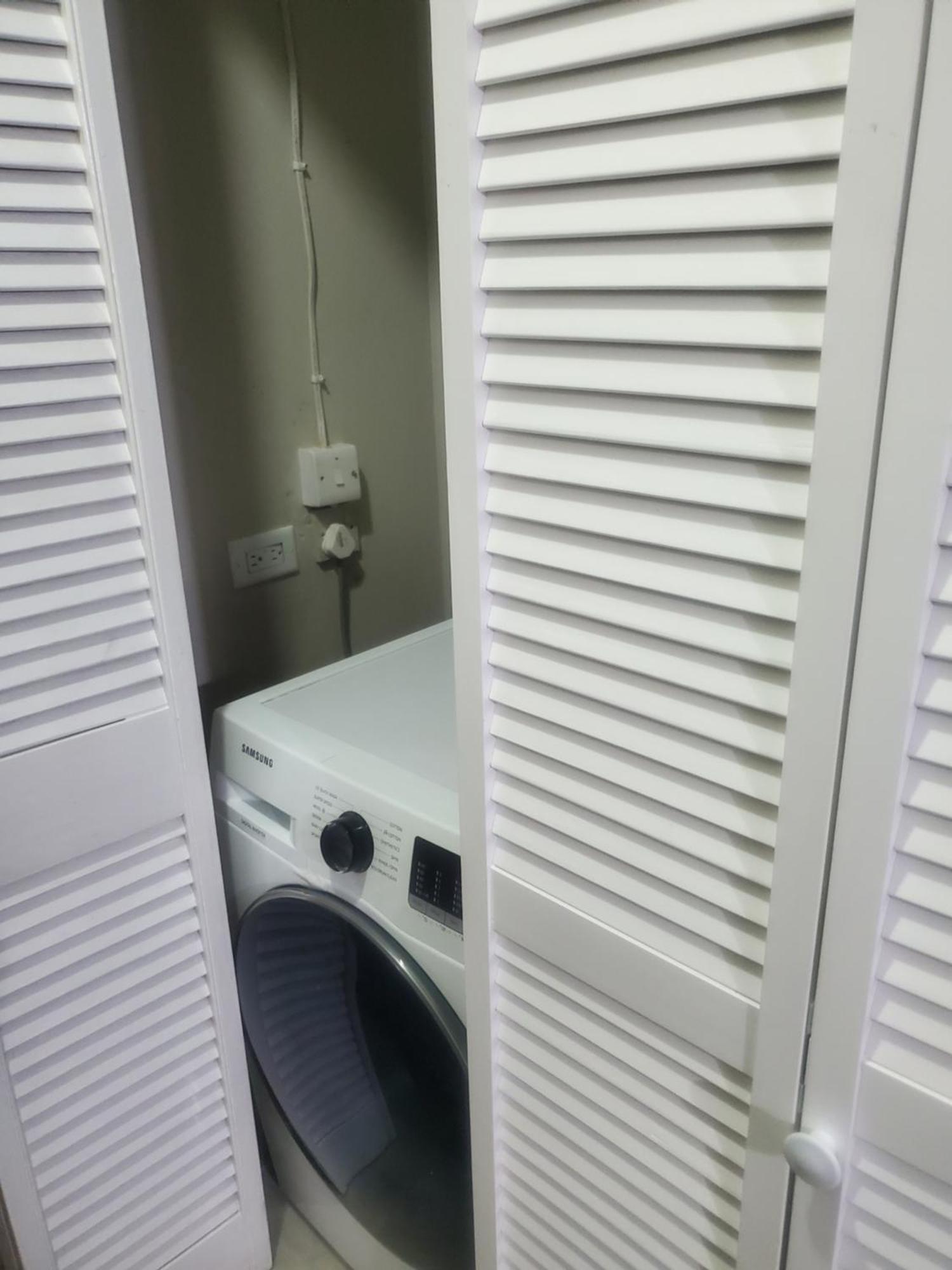 Modern At The Worthington Apartment