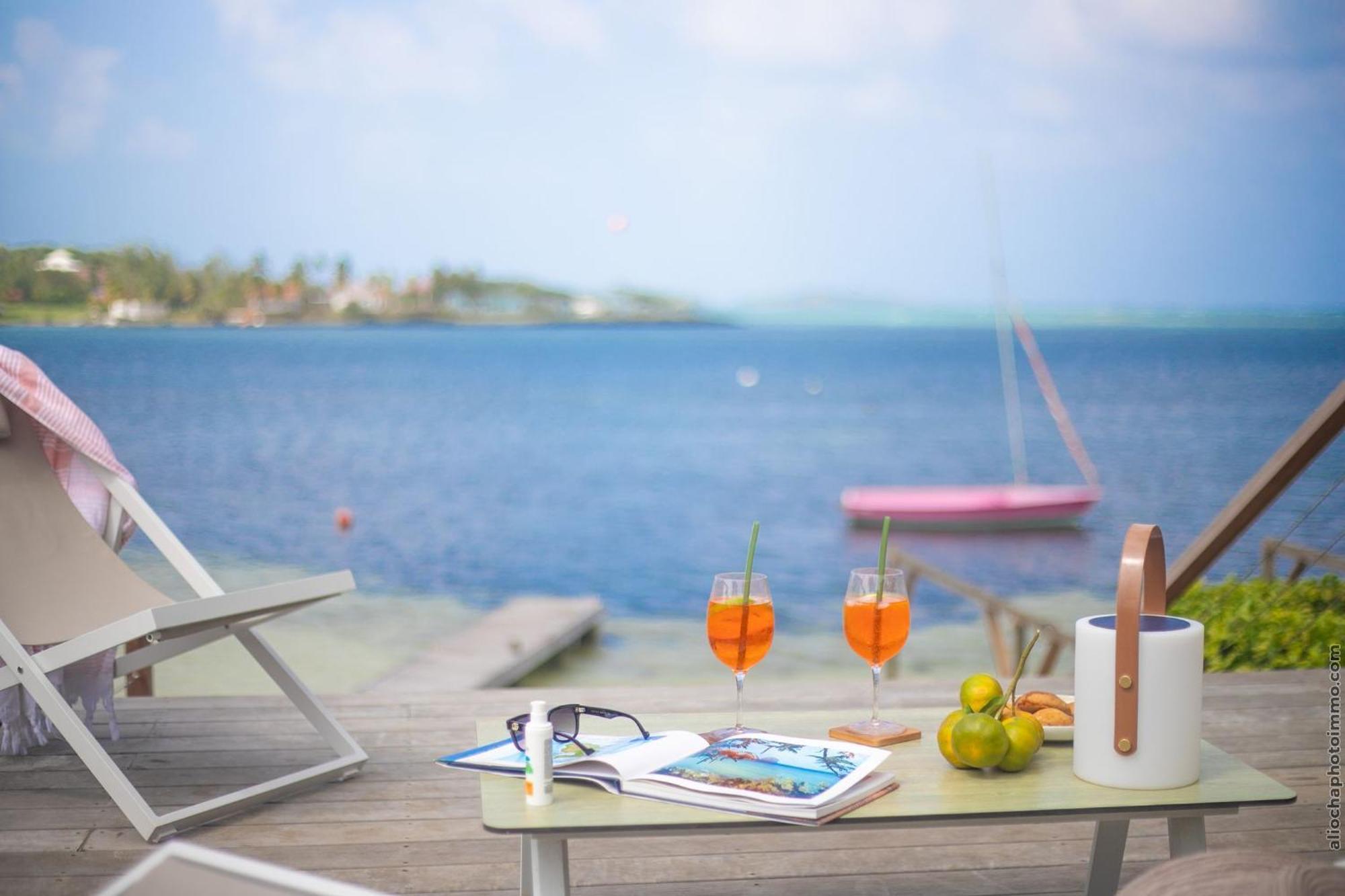 Manzelle - Luxury On The Villa *