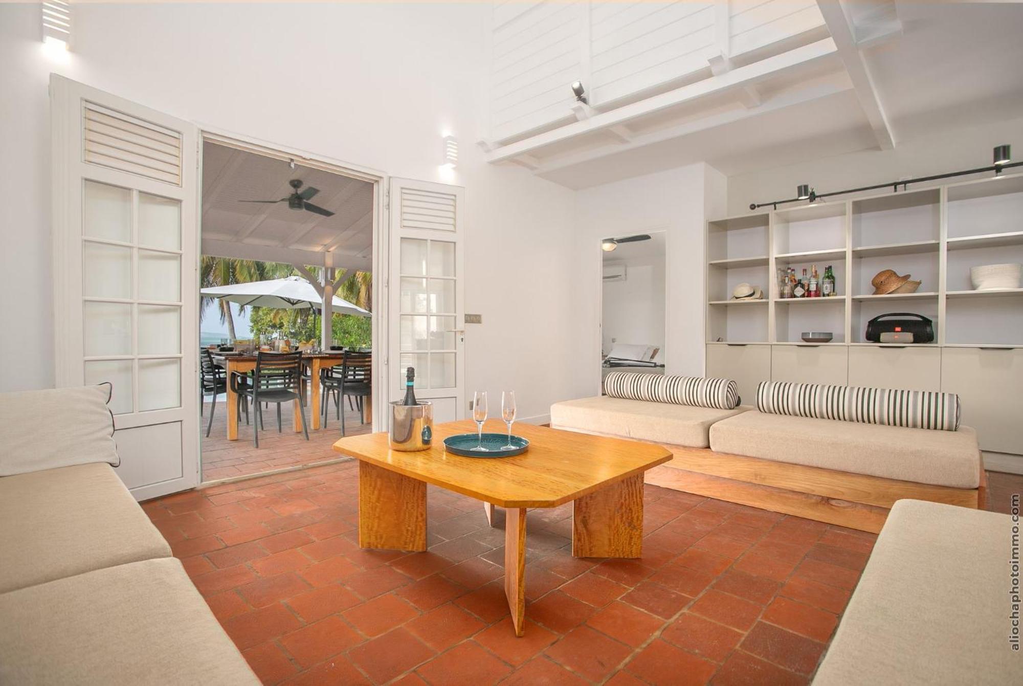 Manzelle - Luxury On The Le Vauclin