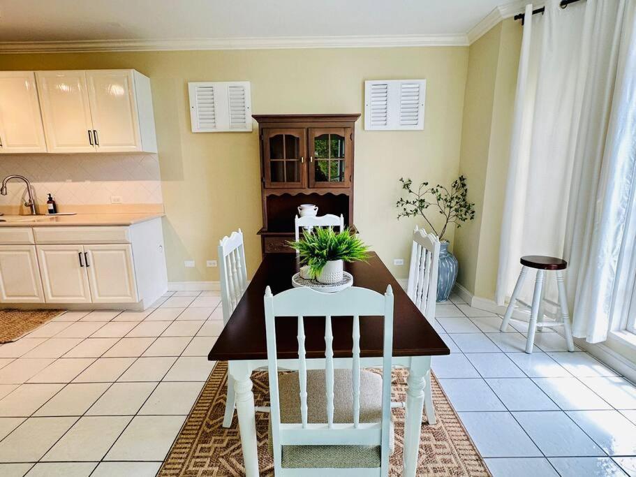 Apartamento Falcon Islandview - Airport Pickup Available - 24security *