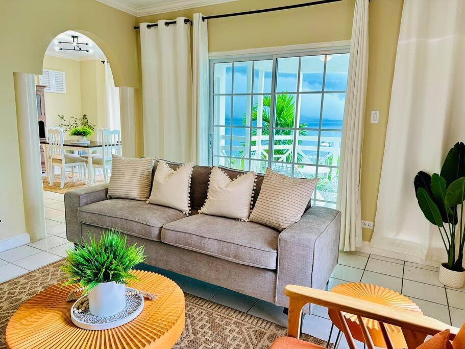 Falcon Islandview - Airport Pickup Available - 24security Apartamento *