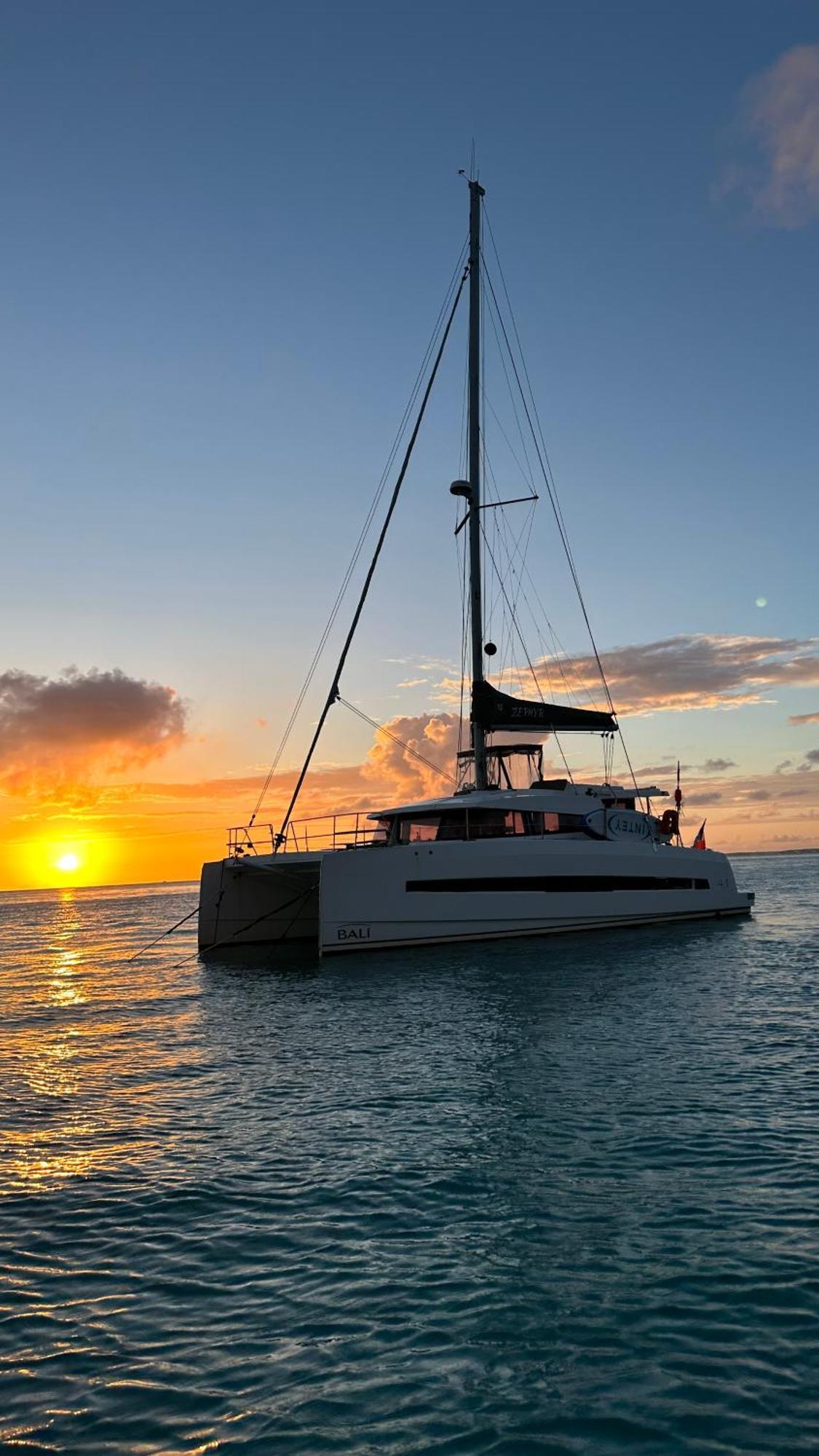 Tintamarre Exclusive Dinner And Night At Anchor Guest house Grand Case