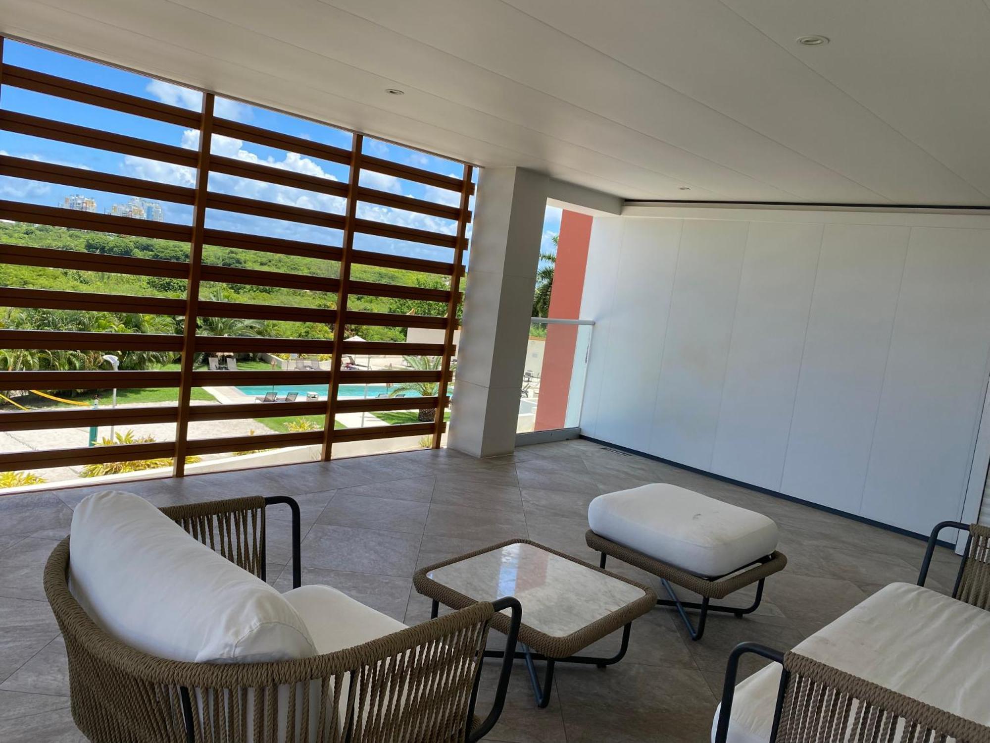Ocean&airport View With Pool&gym In Maho, Walk To And Mullet Bay Maho