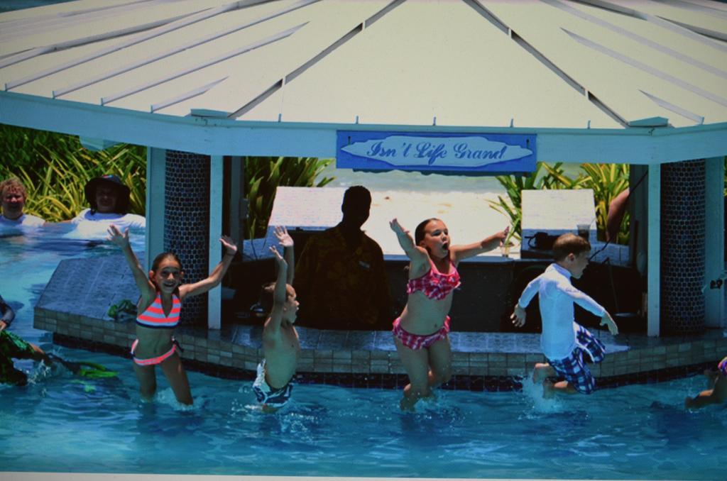 Morritts Tortuga Club And East End