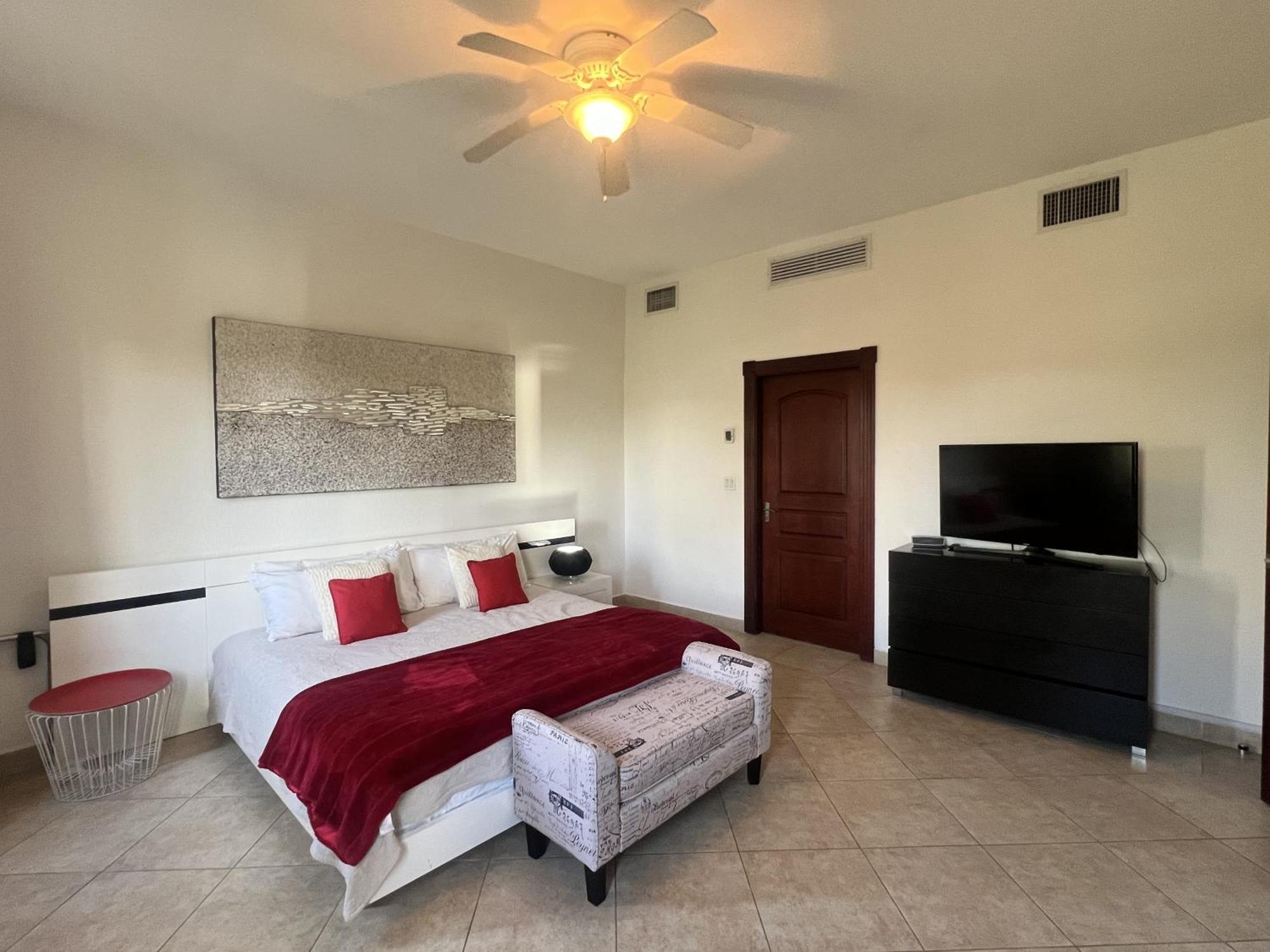 Apartment Luxury Marina & Sea View At Porto Cupecoy St Maarten