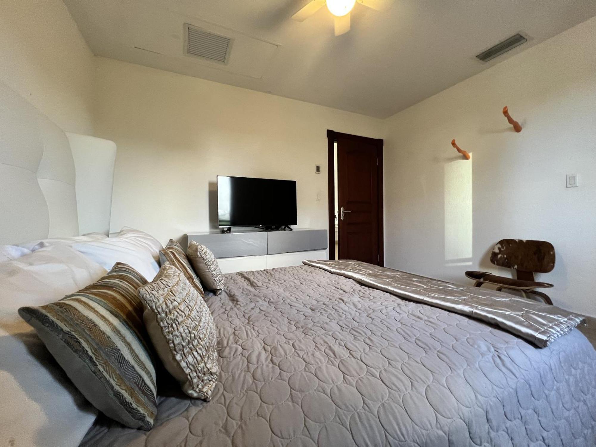 Luxury Marina & Sea View At Porto Cupecoy St Maarten Apartment *