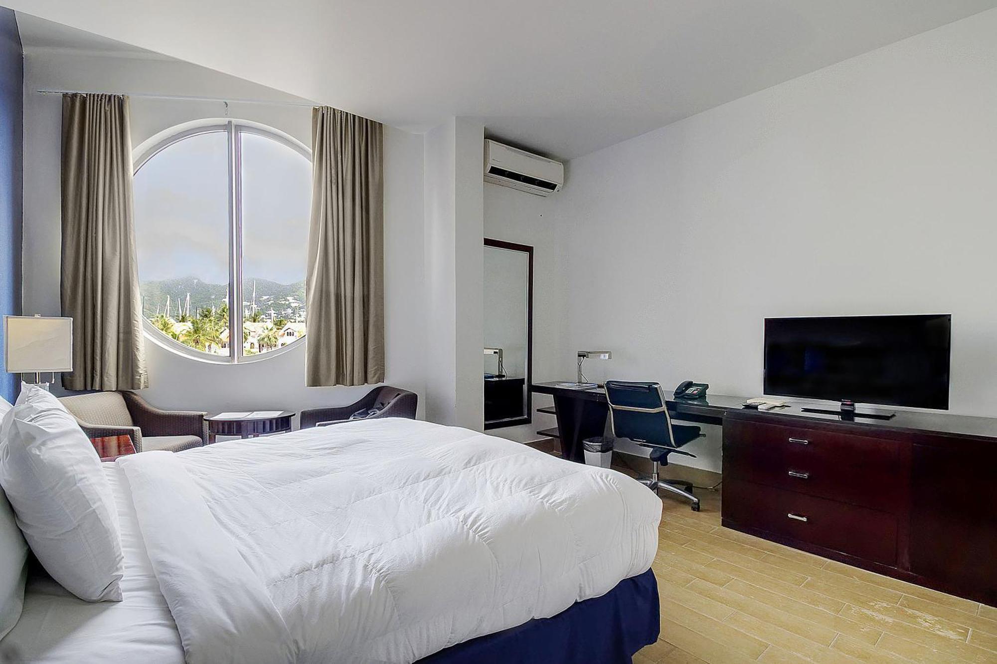 Hotel Commodore