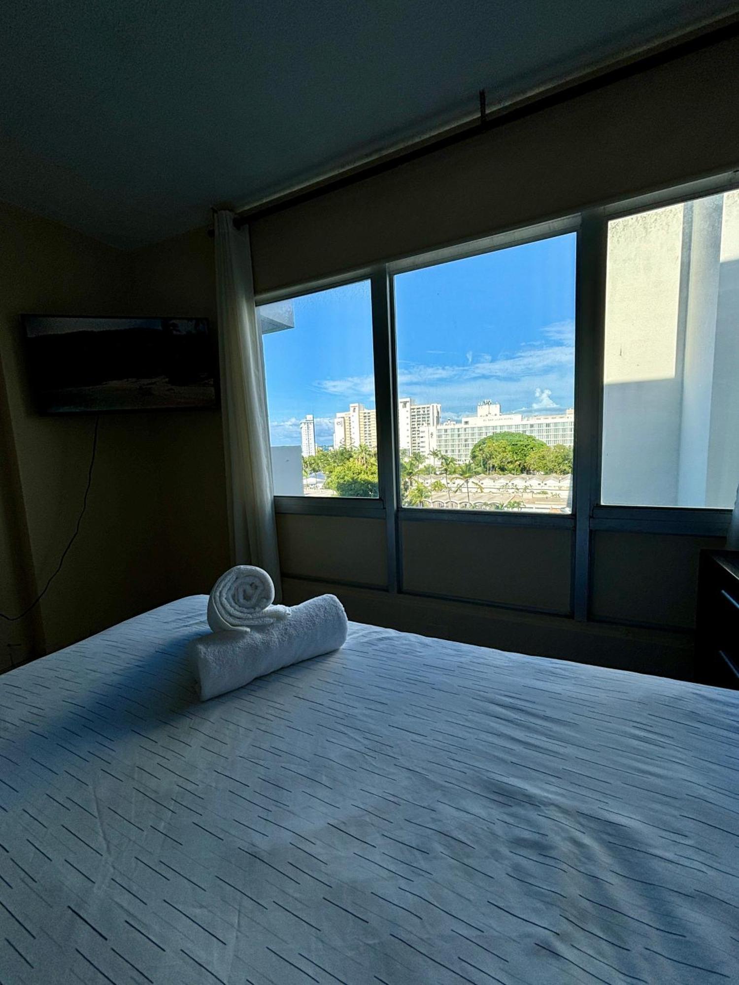 Downtown Beachfront Isla Luxury Apartment *