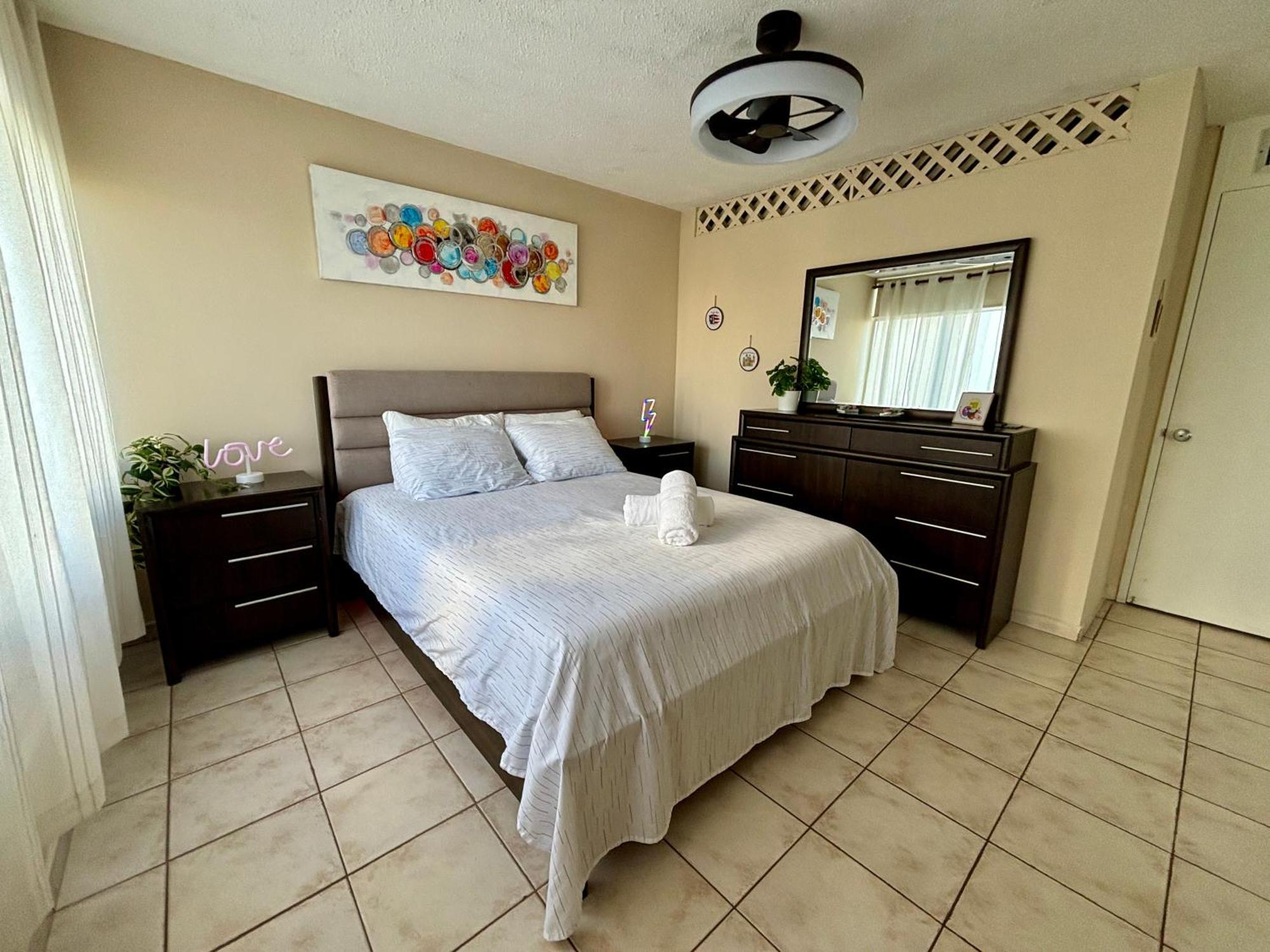 Downtown Beachfront Isla Luxury *