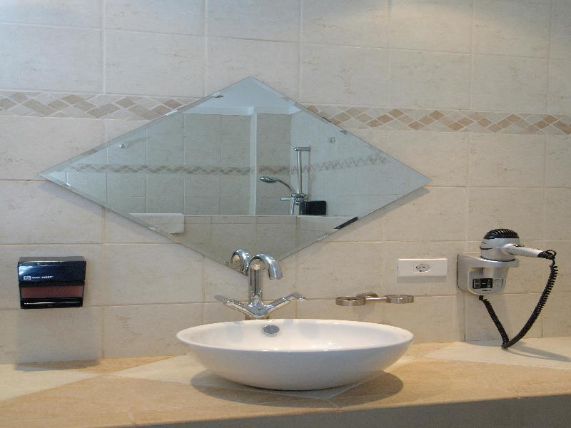 Den Laman 4*