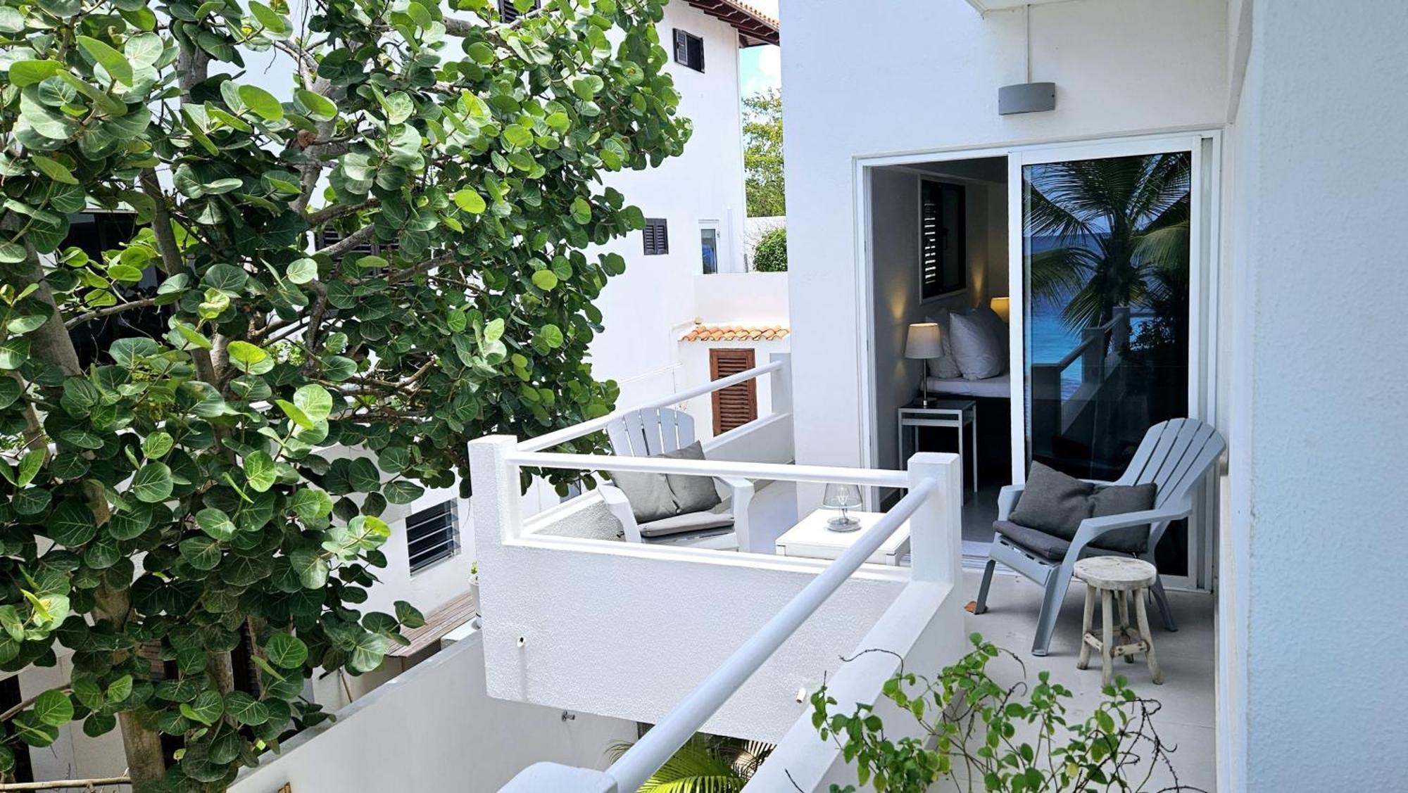 Apartment One Ocean Boutique & Bonaire *