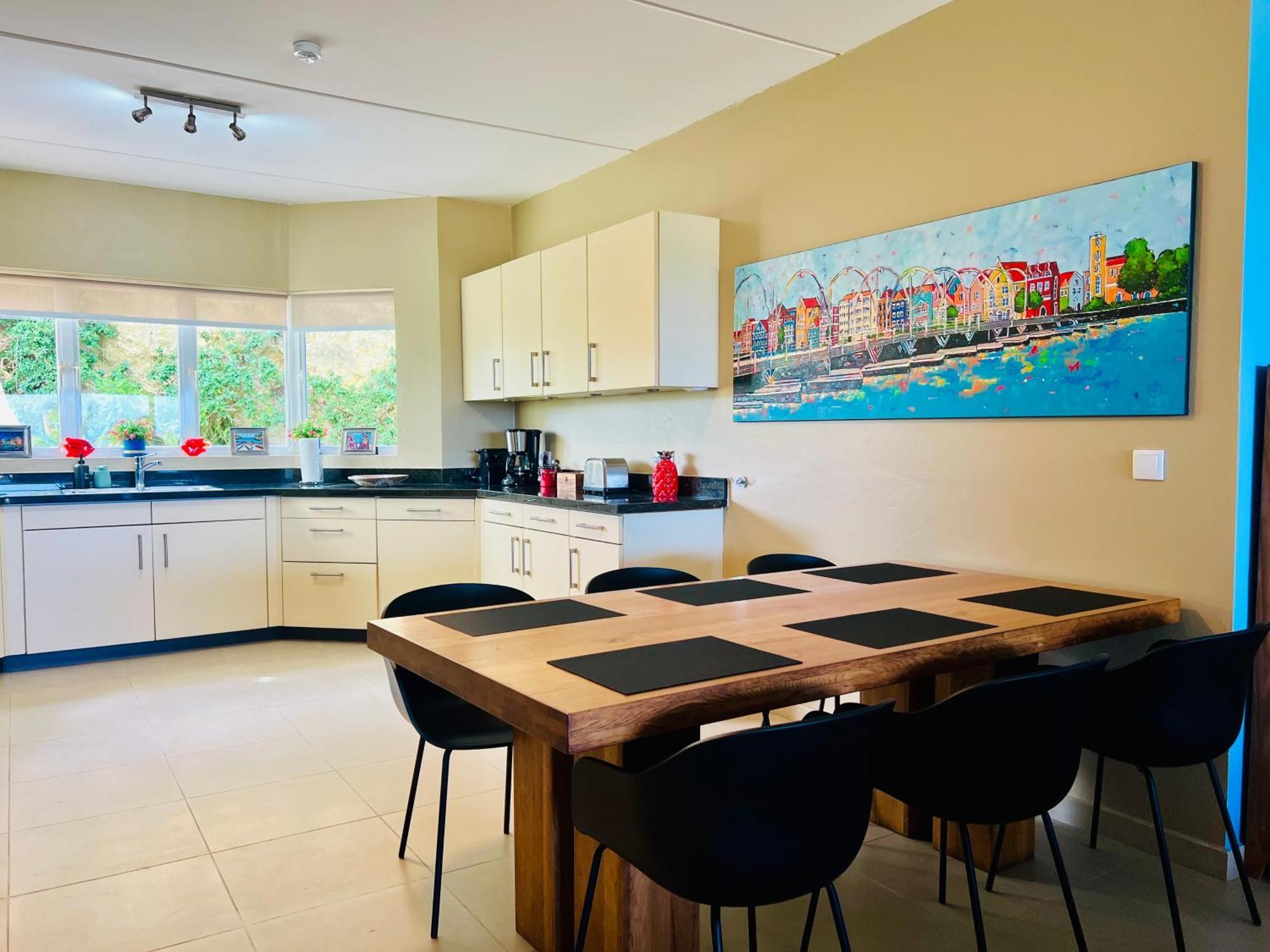 Blue Emerald Beachfront Blessing Apartment Willemstad