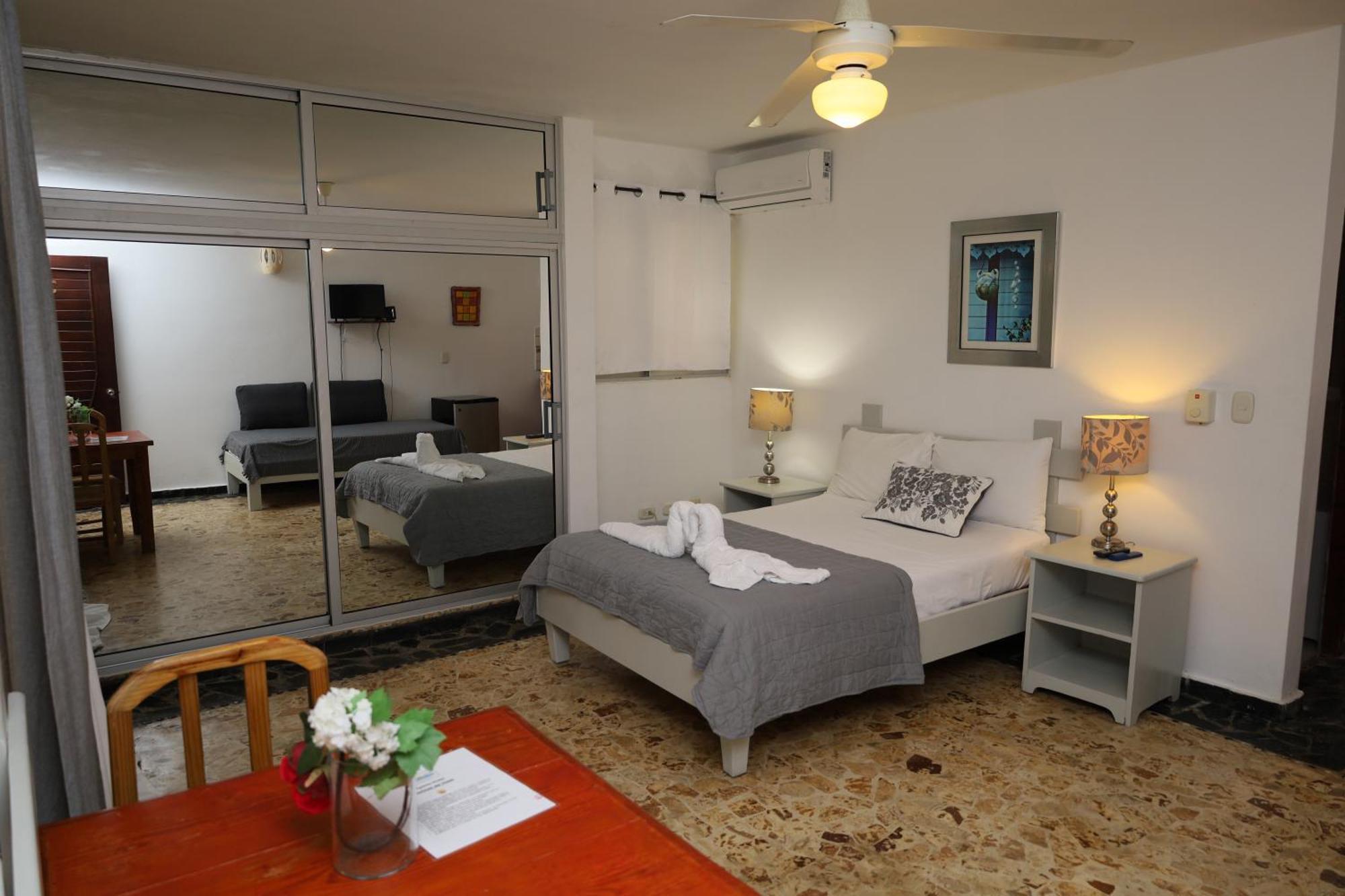 Aparthotel Aparta-hotel Baya 3*