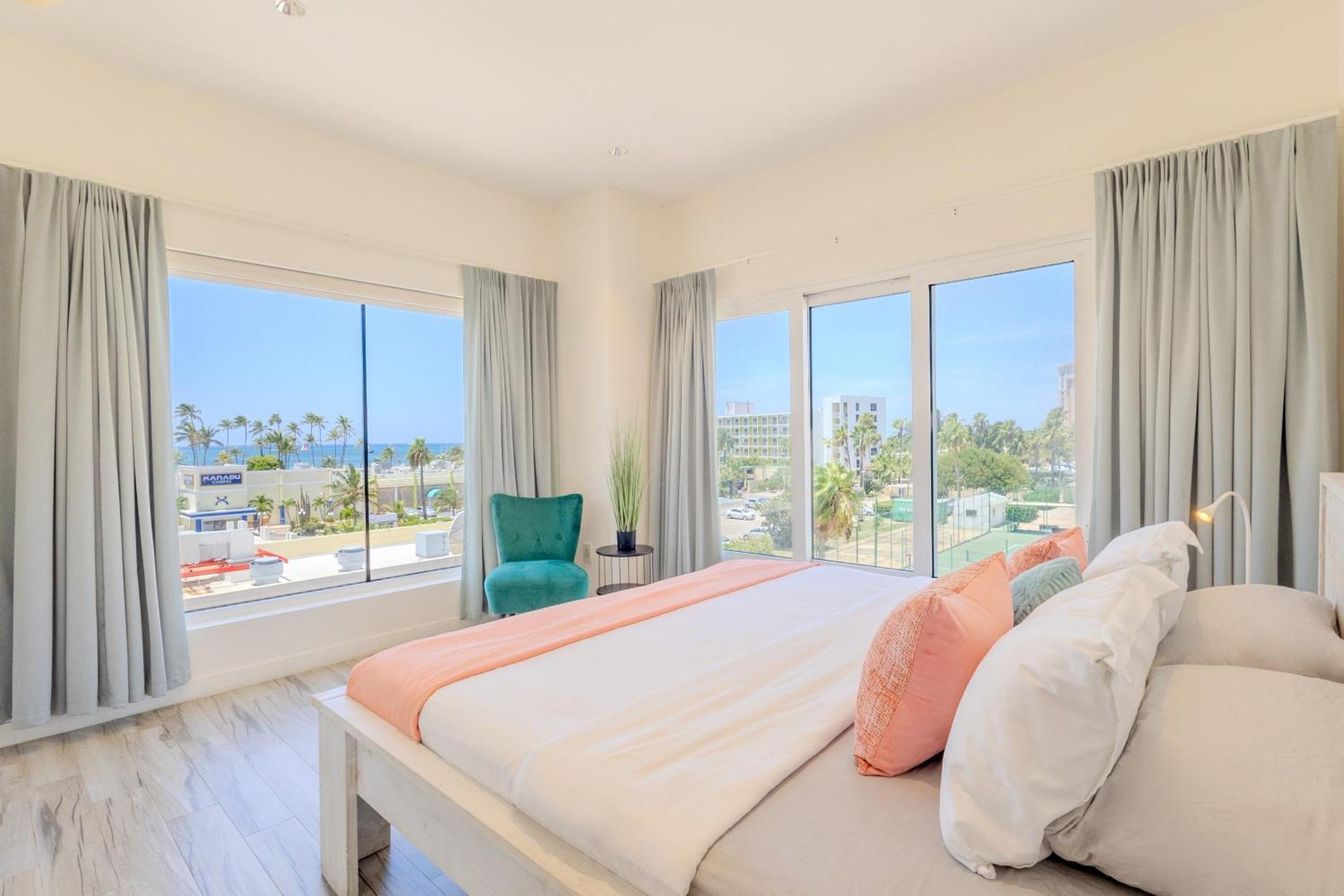 Luxury Ocean Views In Palm Apartamento
