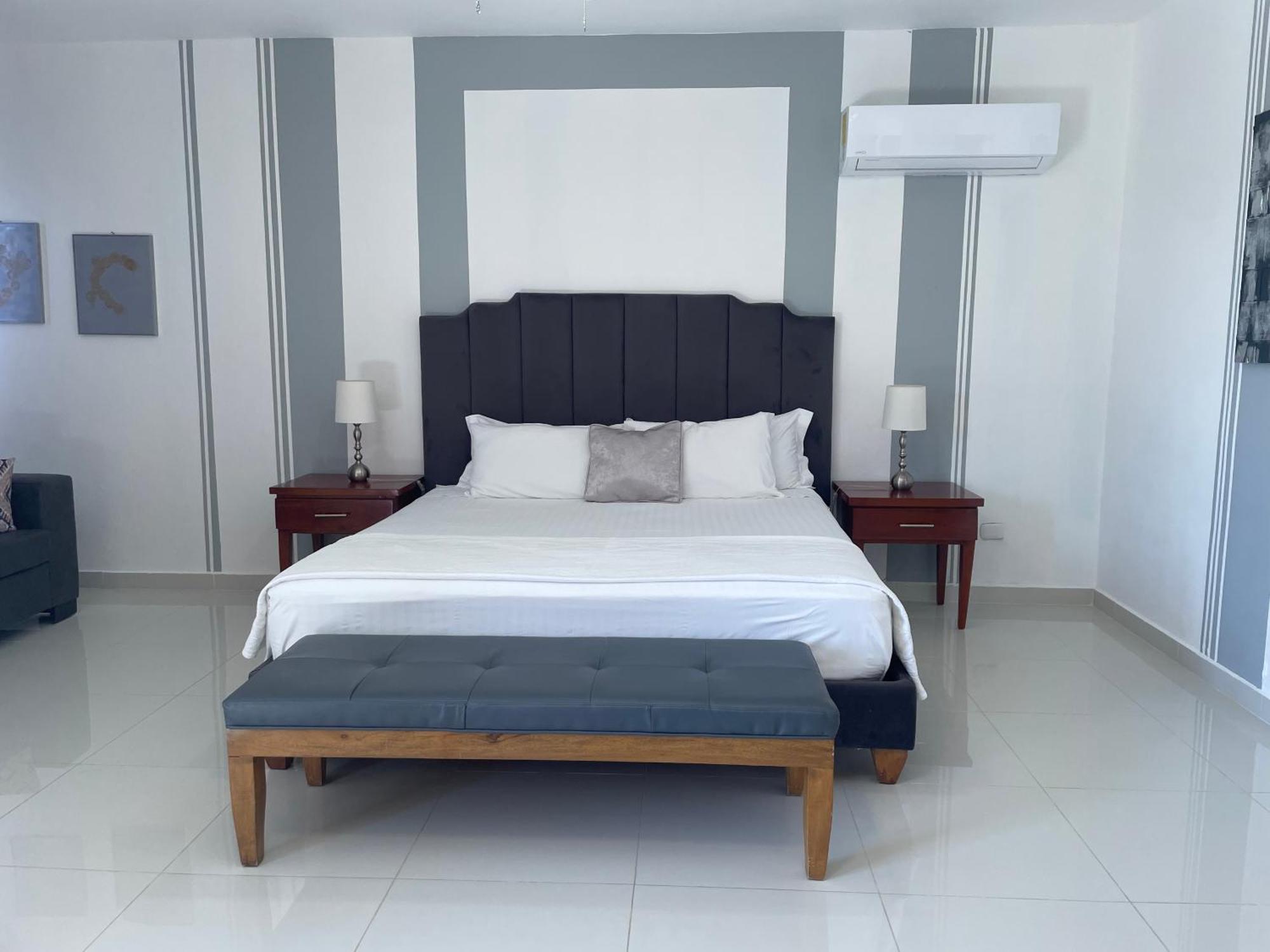 Gaia Deluxe Bed & Breakfast *