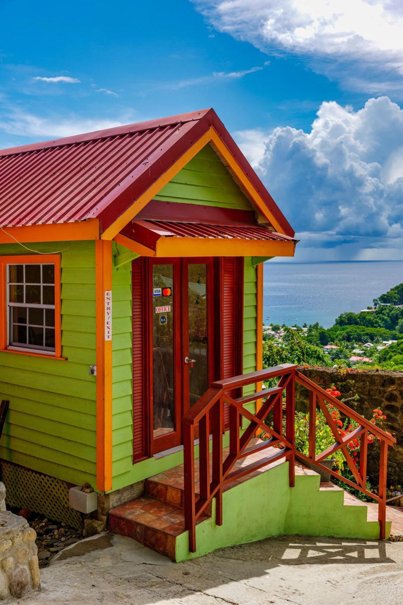 Tropical Paradise View 3*