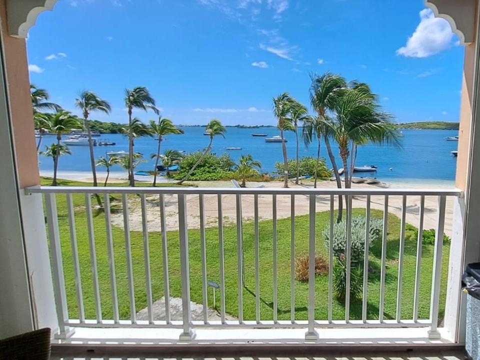 Apartment Avec Piscine Et Vue Lagon