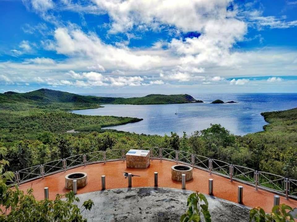 La Tartane Hotel *