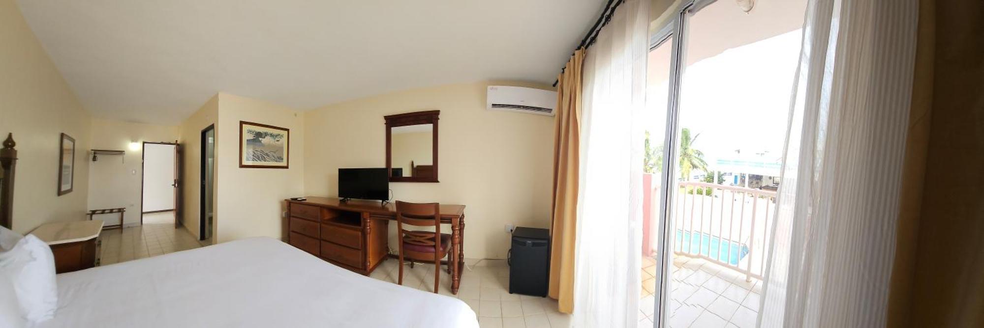 Selva Boutique - Oceanfront Retreat - Adults Only