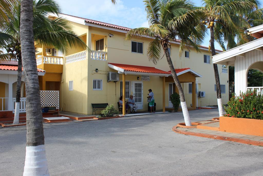 Hotel Coconut Palm Beach