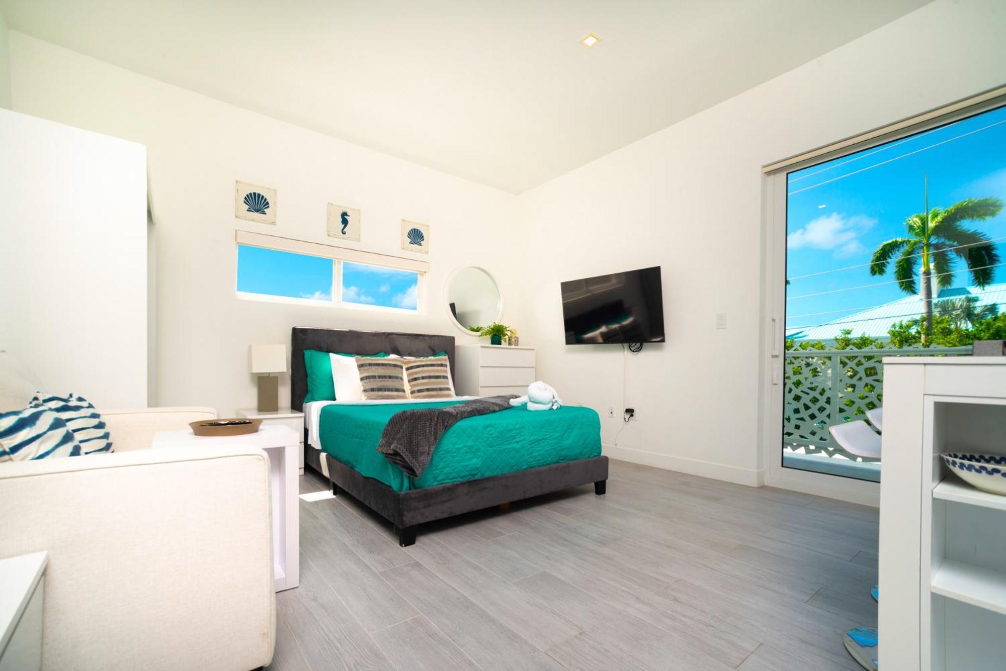 Cayman Luxury At The Grove West Bay