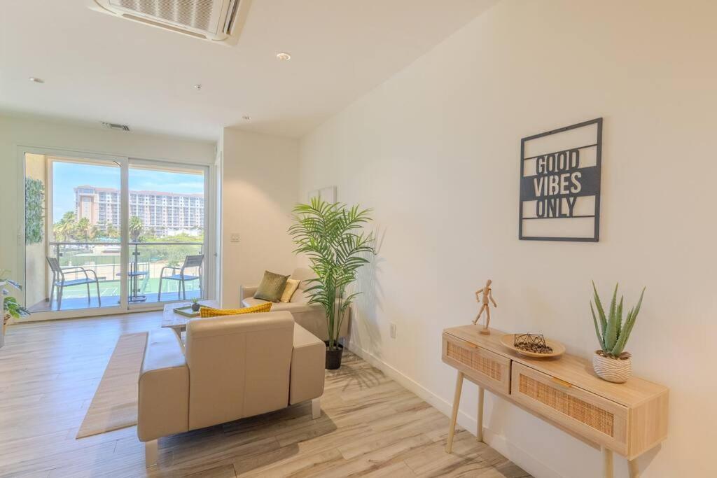 Luxury Ocean Views In Palm * Palm Beach