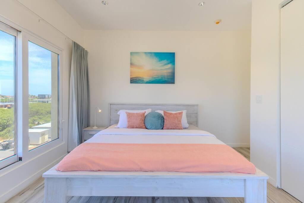 Luxury Ocean Views In Palm
