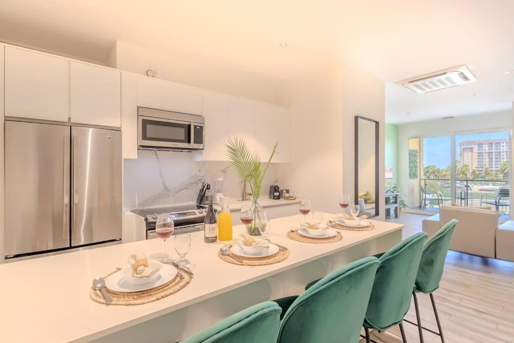 Luxury Ocean Views In Palm Apartamento