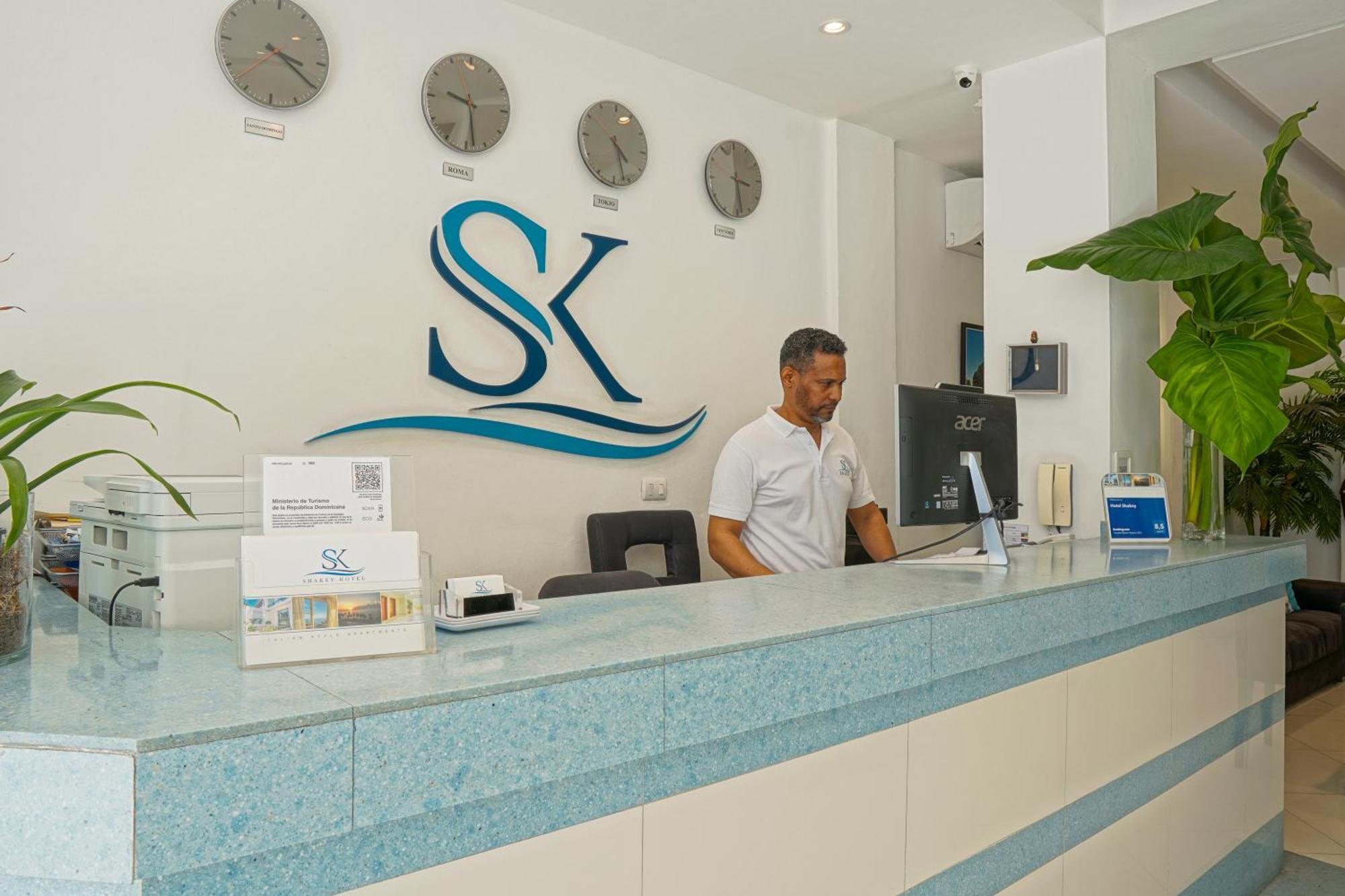 Shakey 3* Santo Domingo