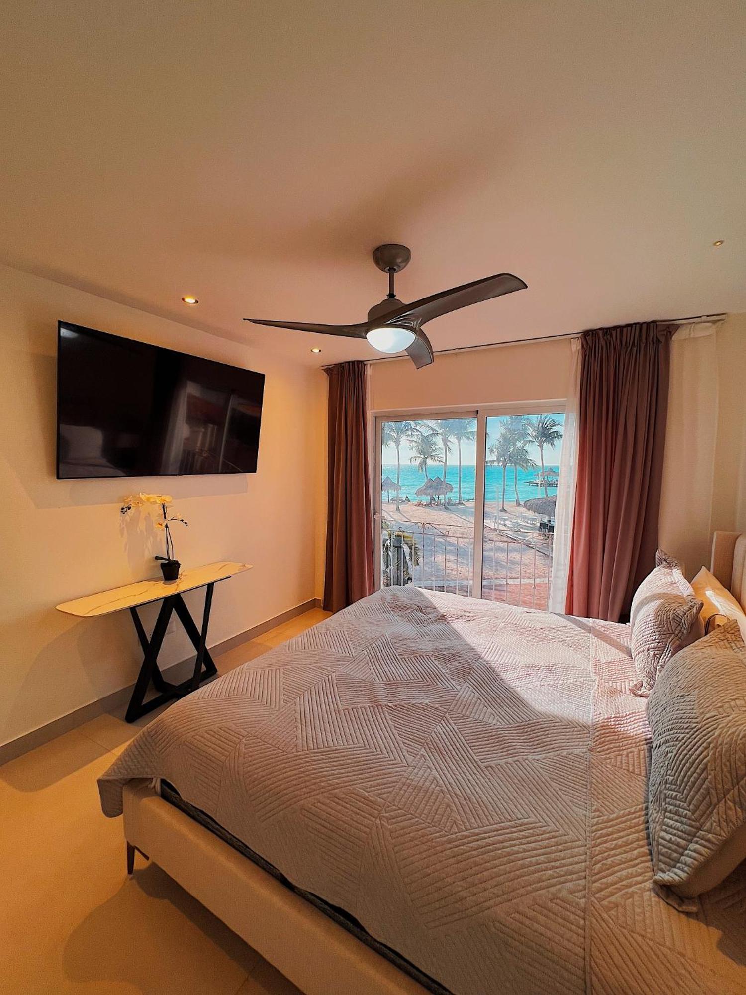 In Cadaques Caribe Apartment