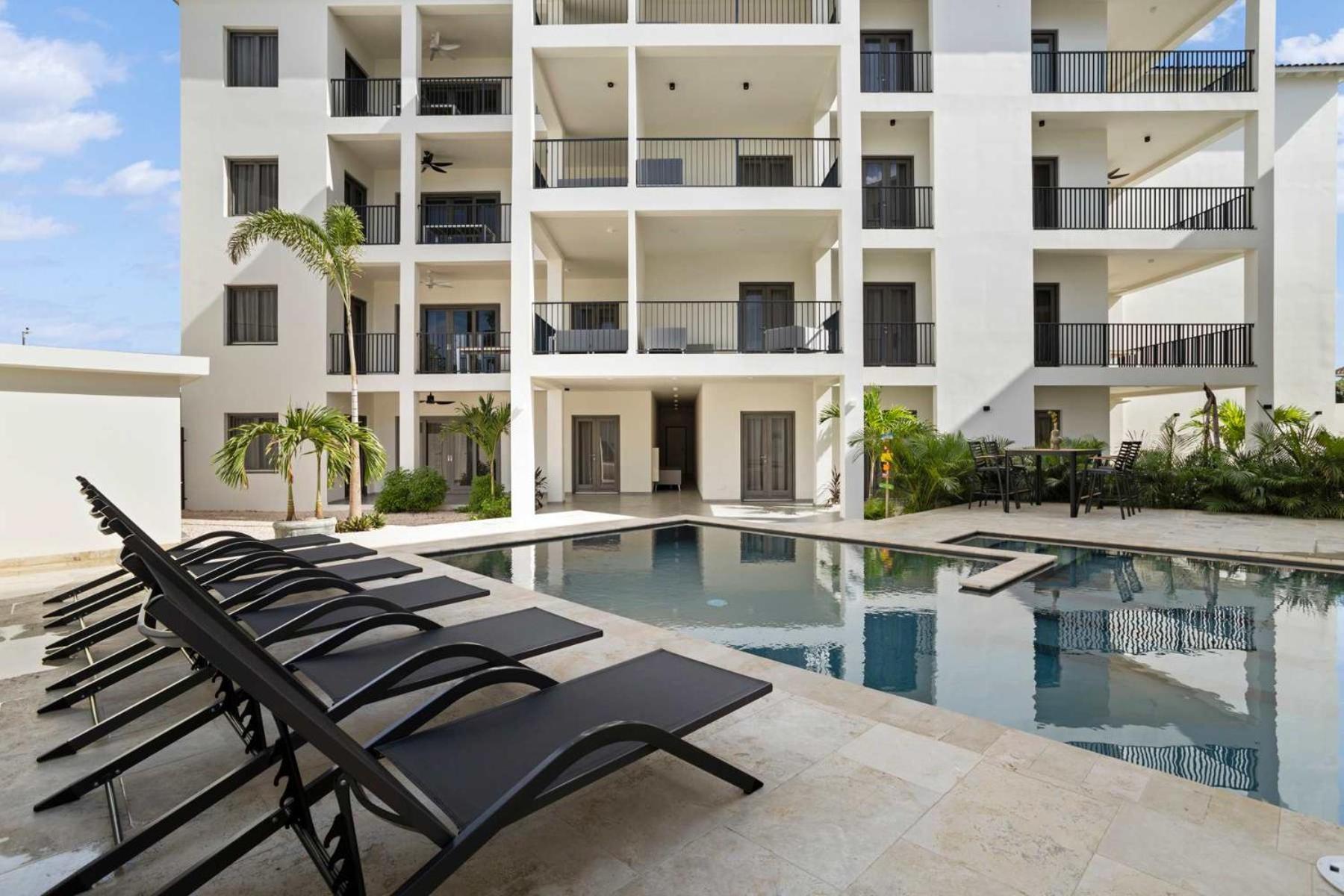 Bonaire 17 With Communal Pool And Diving Facilities