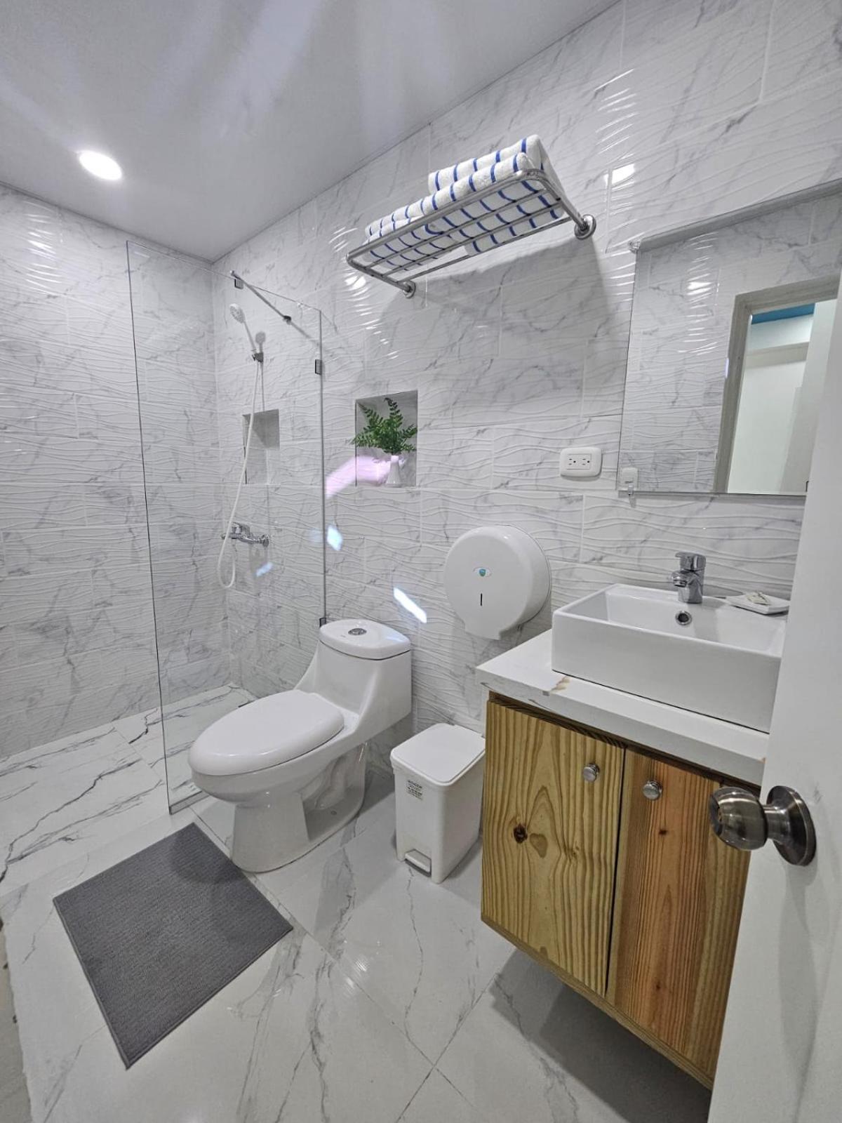 Gutz Hotel *