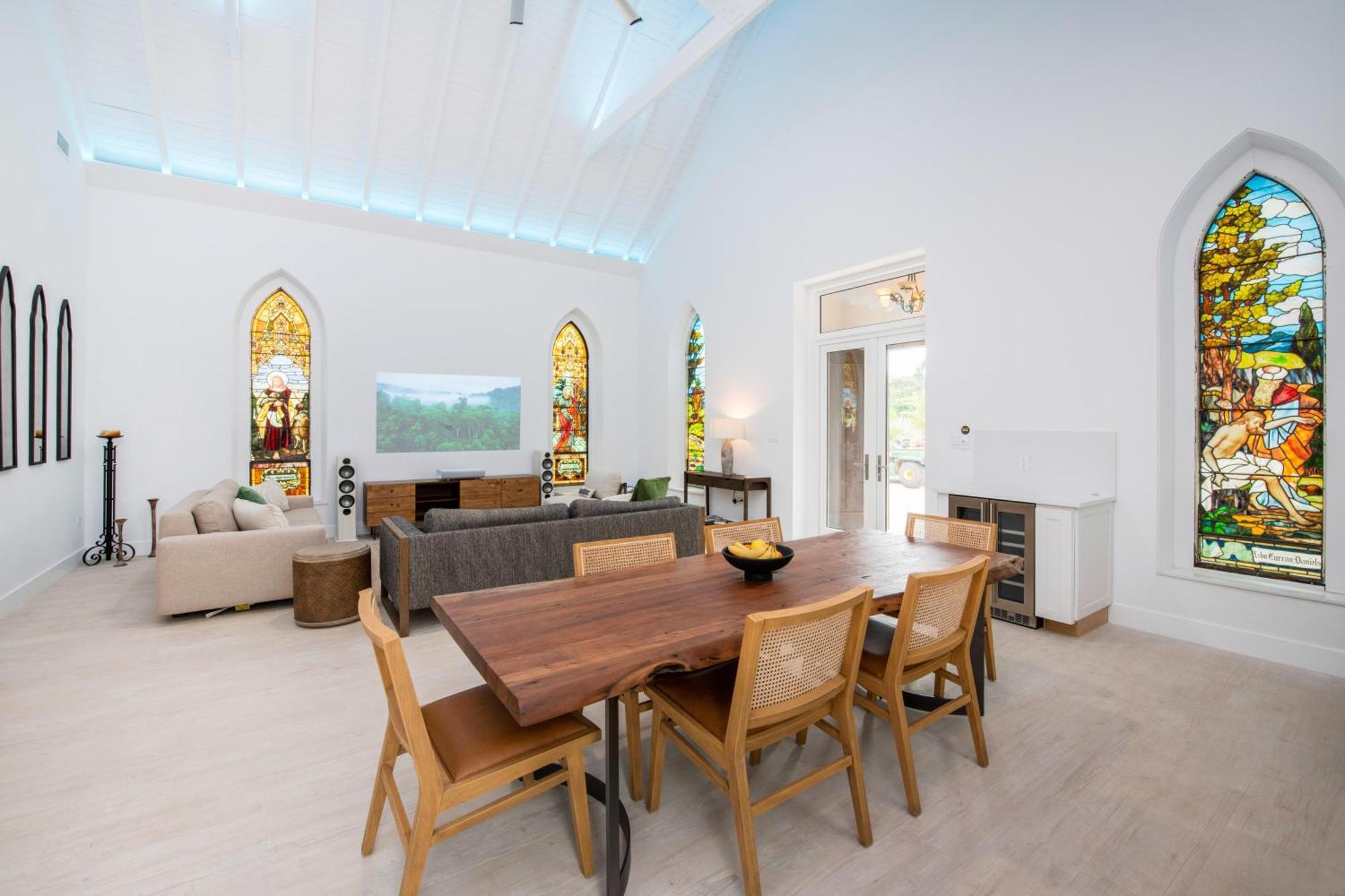 The Mastic Collection Holiday home North Side