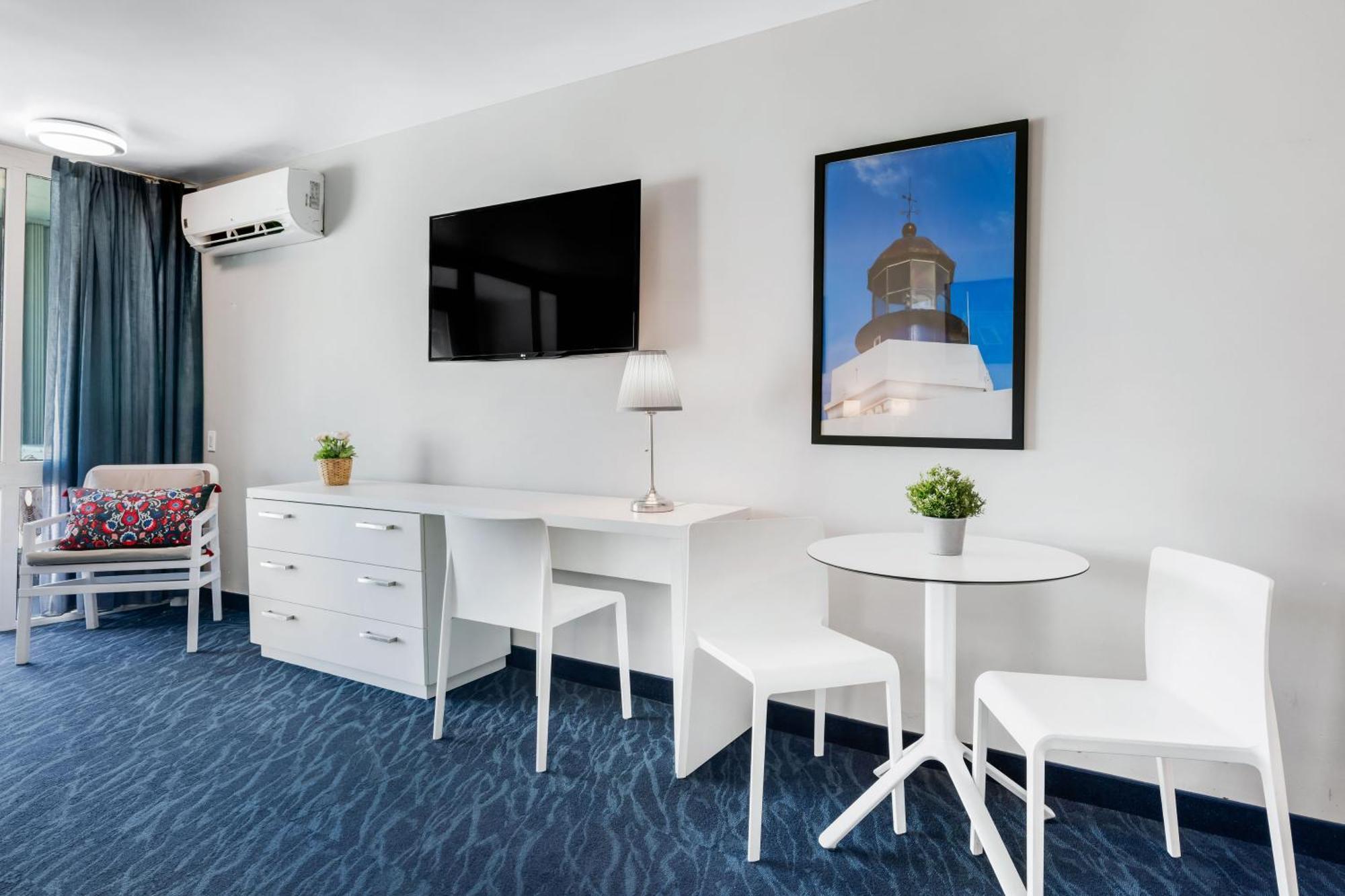 Aparthotel Esj Towers By Chana San Juan