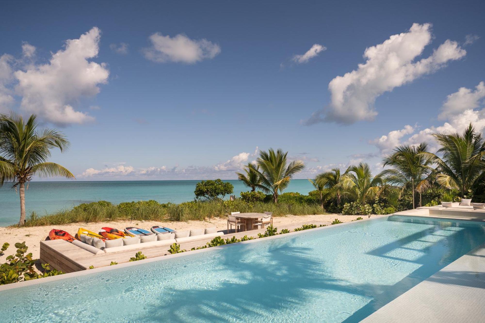 Enclave 3* Grace Bay