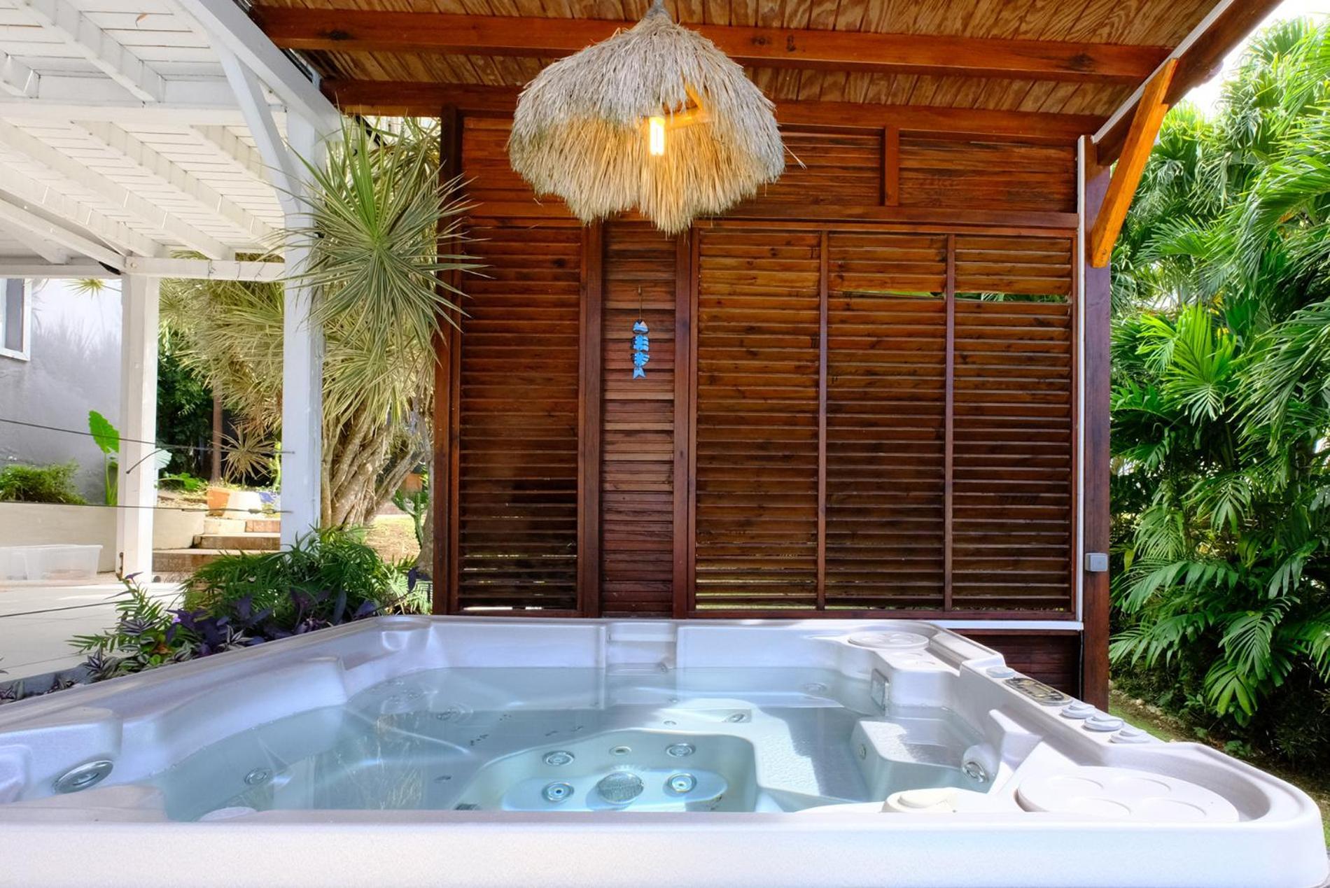 Oasis De Tranquillite, Lupio Villa *