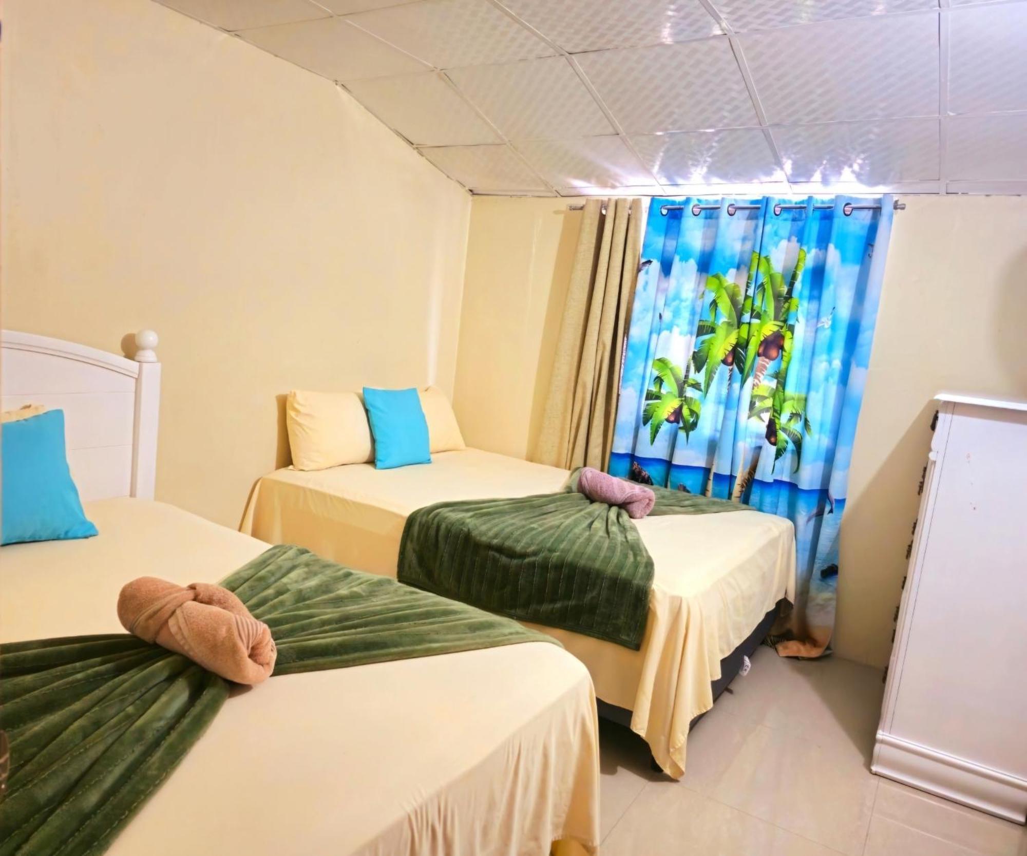 Travelholics Getaways Villa Piarco