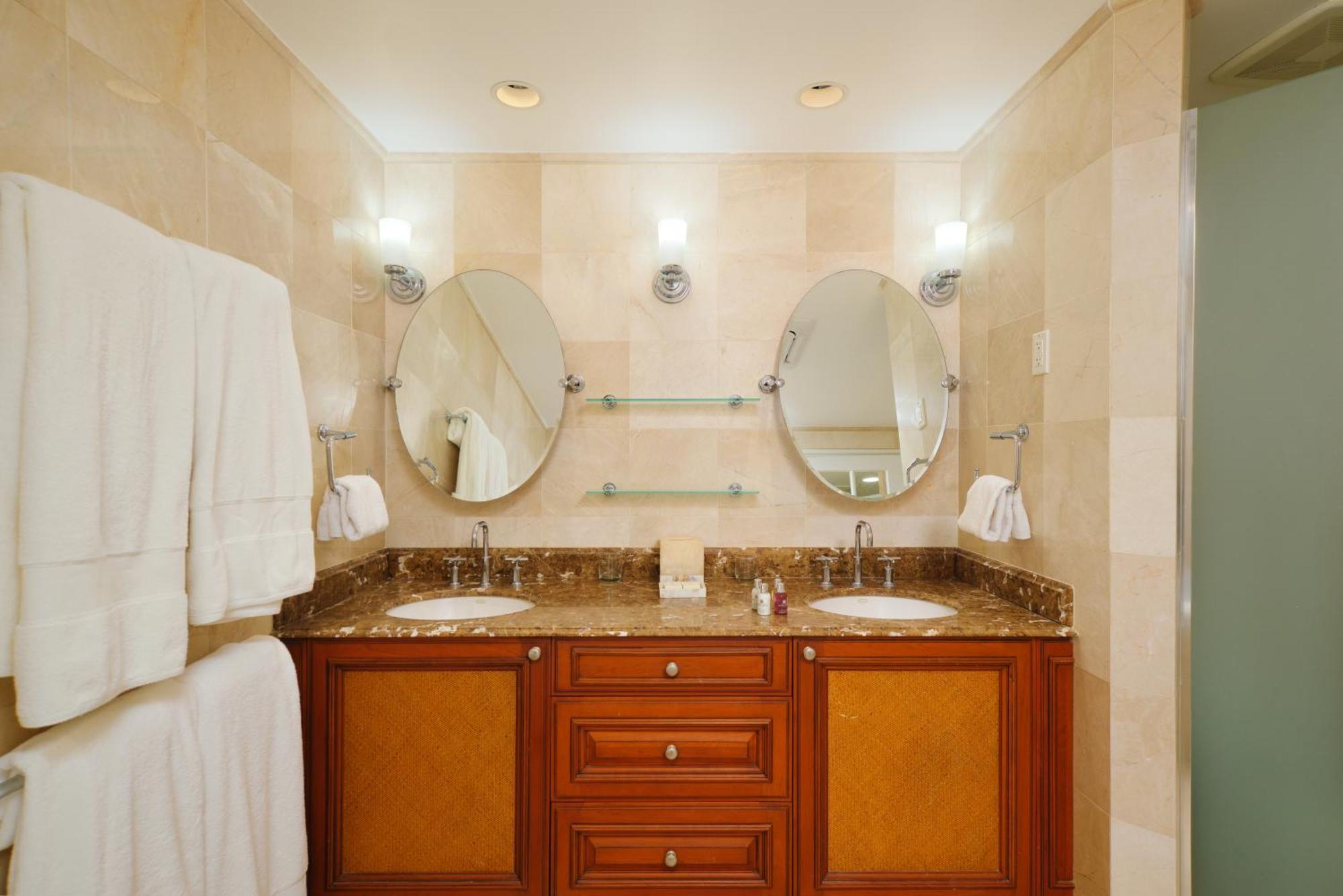 Saint Peter's Bay Luxury And Residences Apartment *