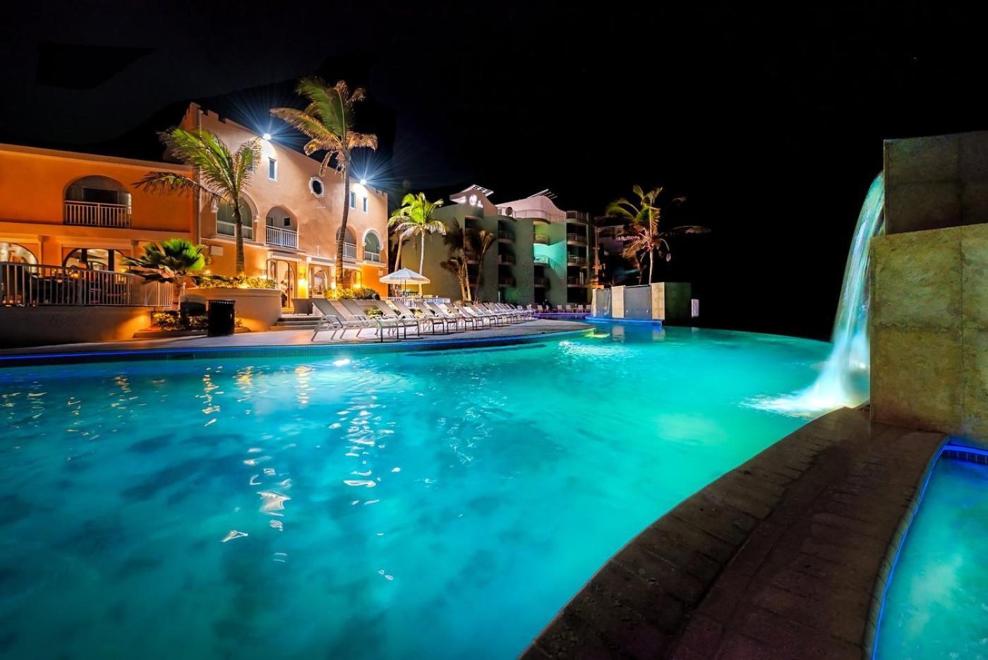 Oyster Bay Beach 4*