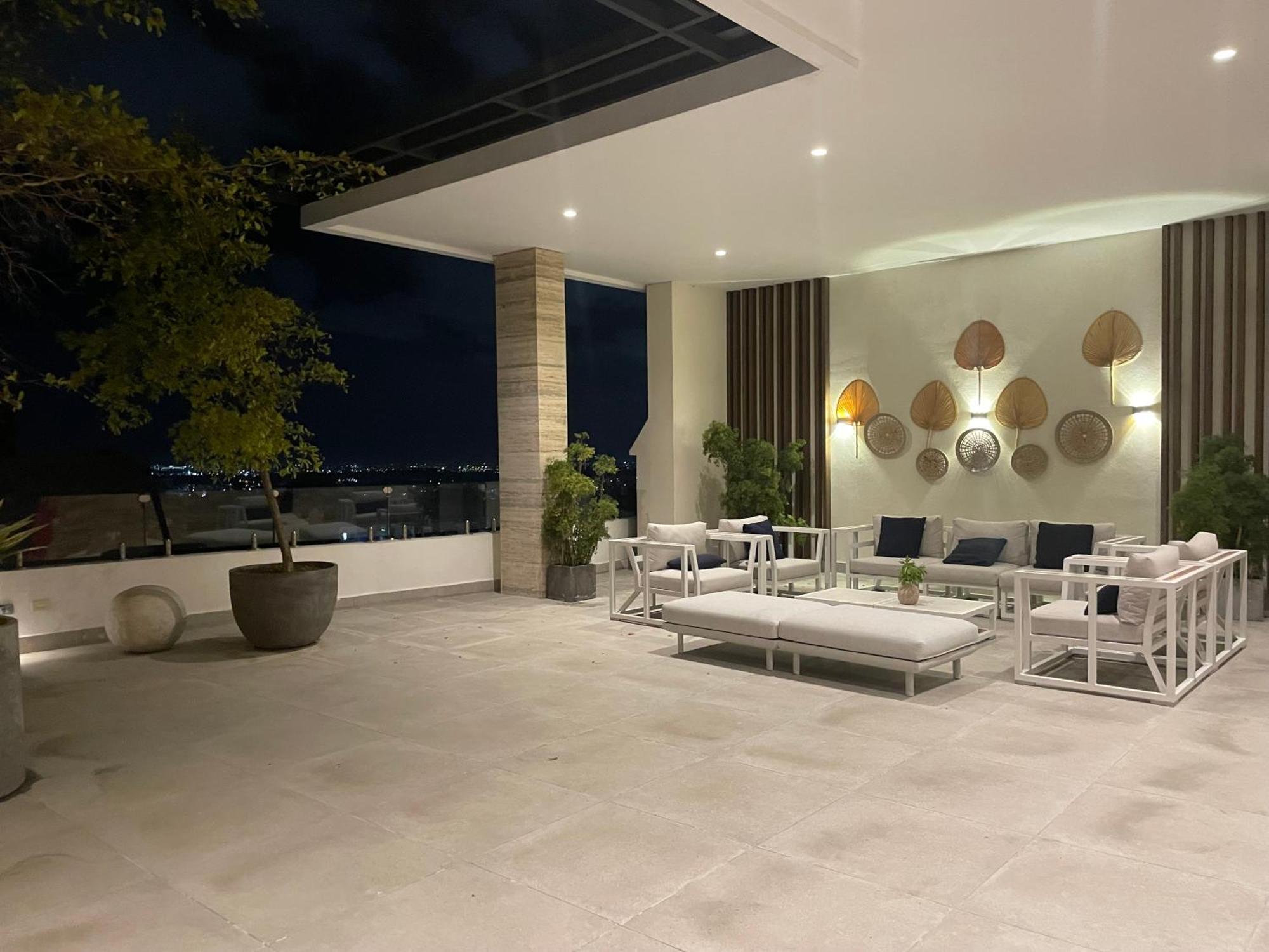 Piantini's Skylight Apartment