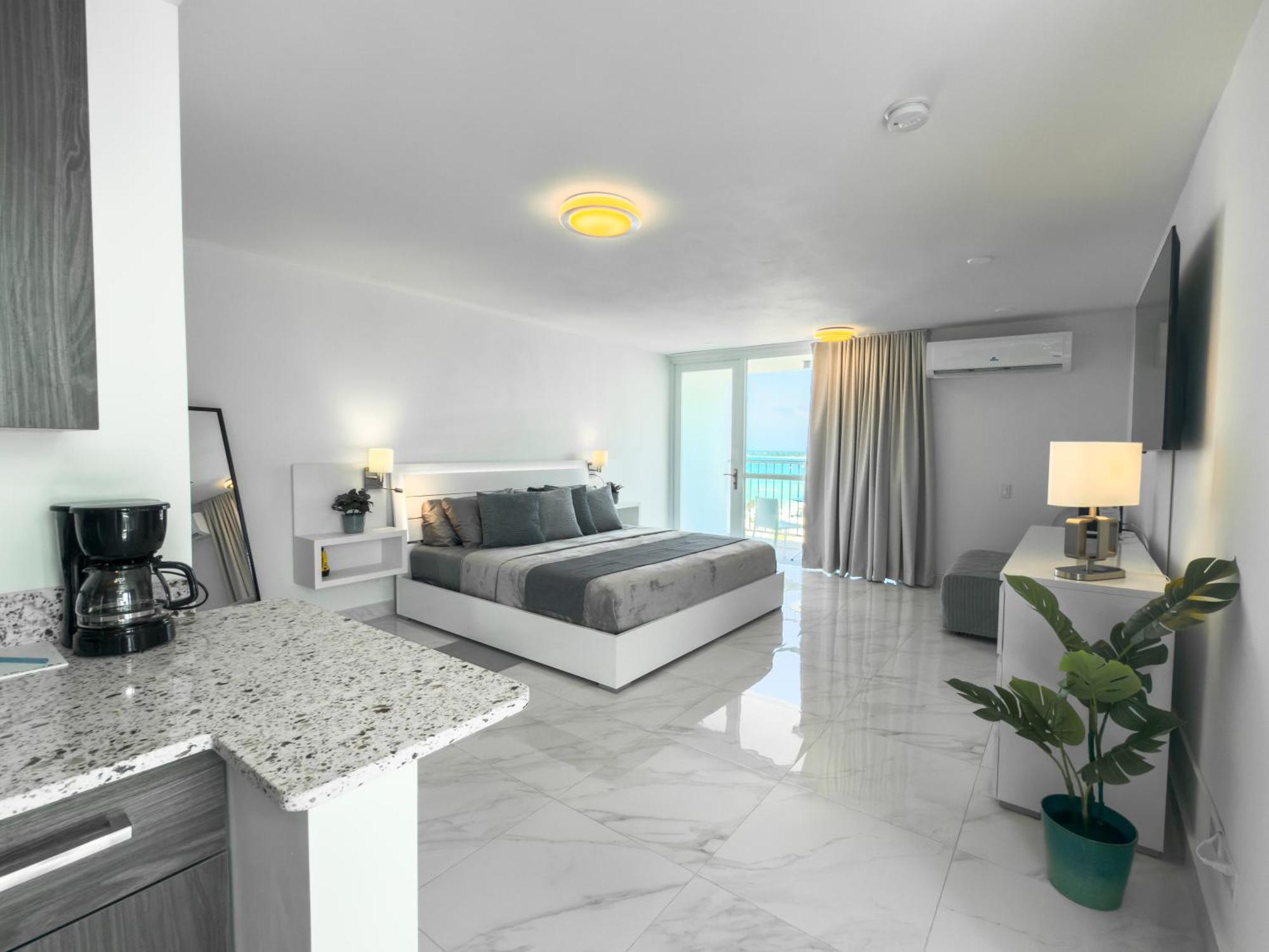 Esj Towers By Chana Aparthotel 2*
