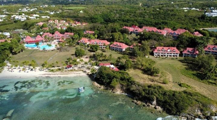 Cosy, Vue Sur Villages Anne Cheques Acceptes