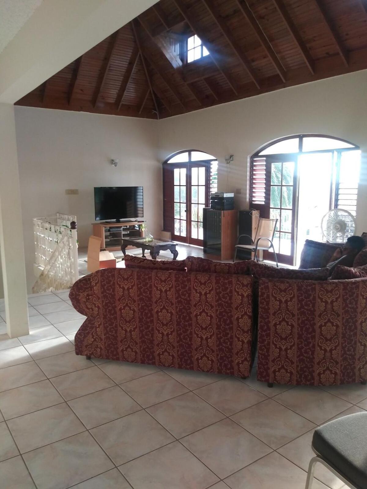 Grand - 9-bedroom Luxury Retreat With Olympic Sized Pool * Montego Bay