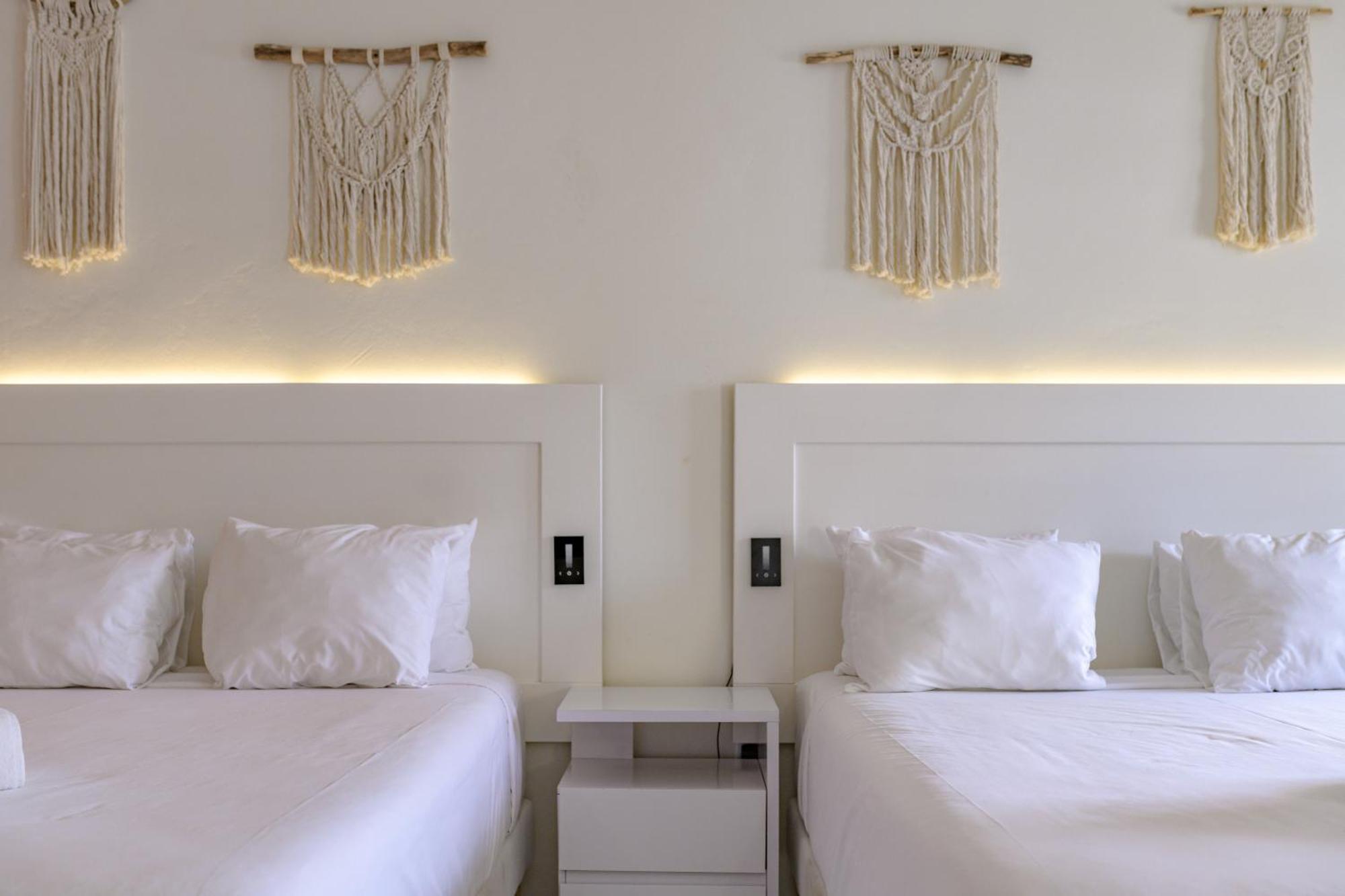 Merakii Seaview Escape Curacao *