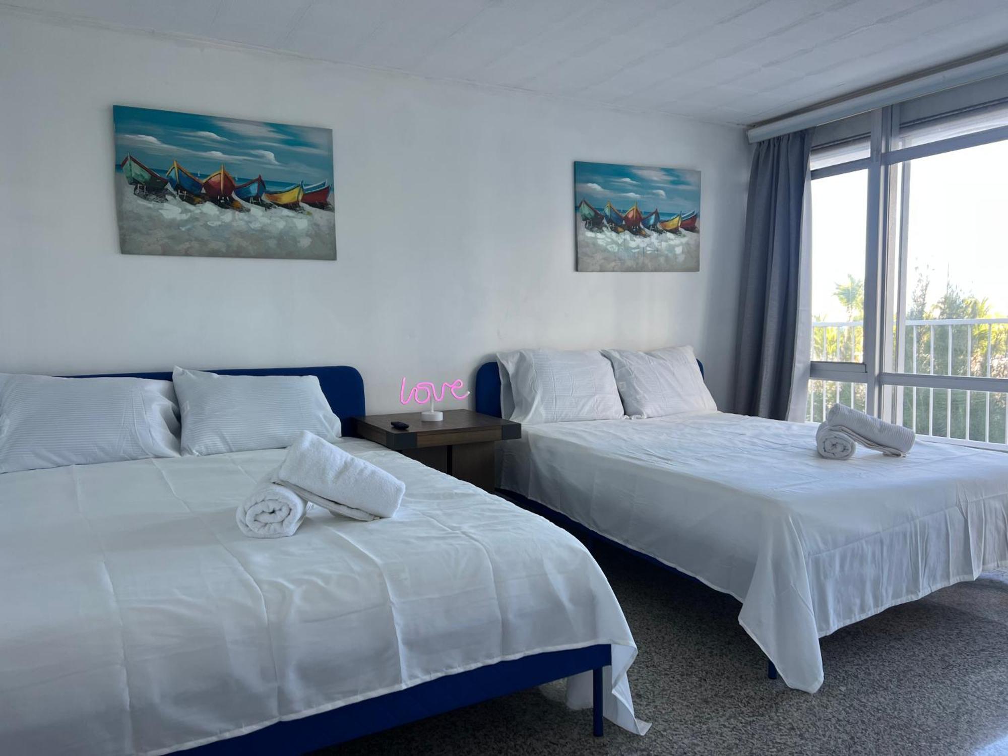 Downtown Beachfront Isla Luxury *