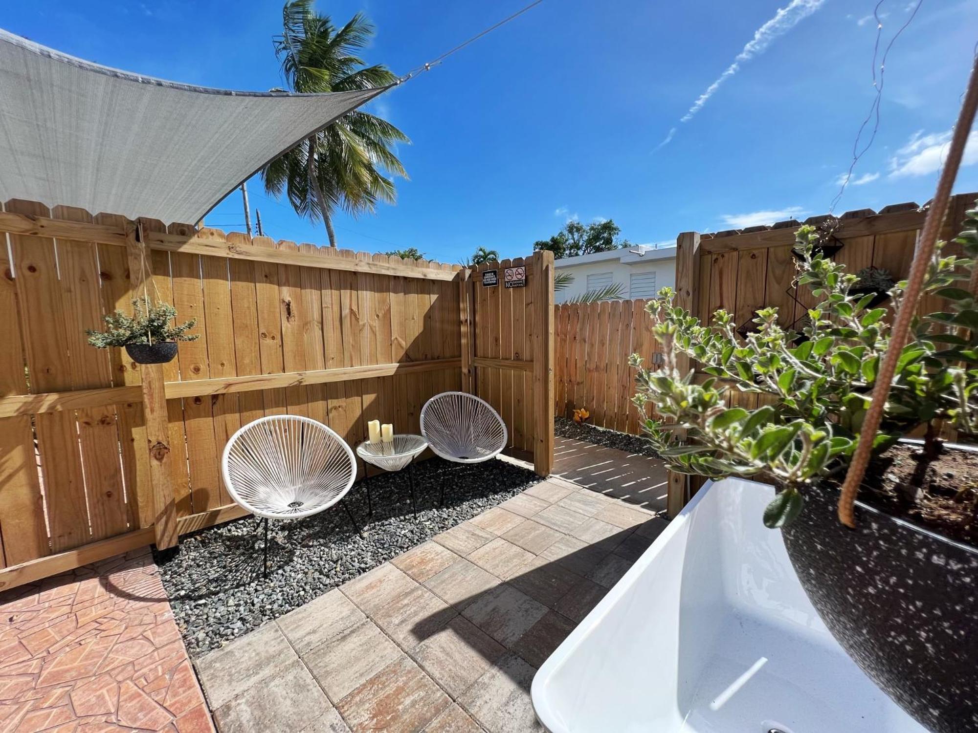 La Pina Boutique Apartment Rincon