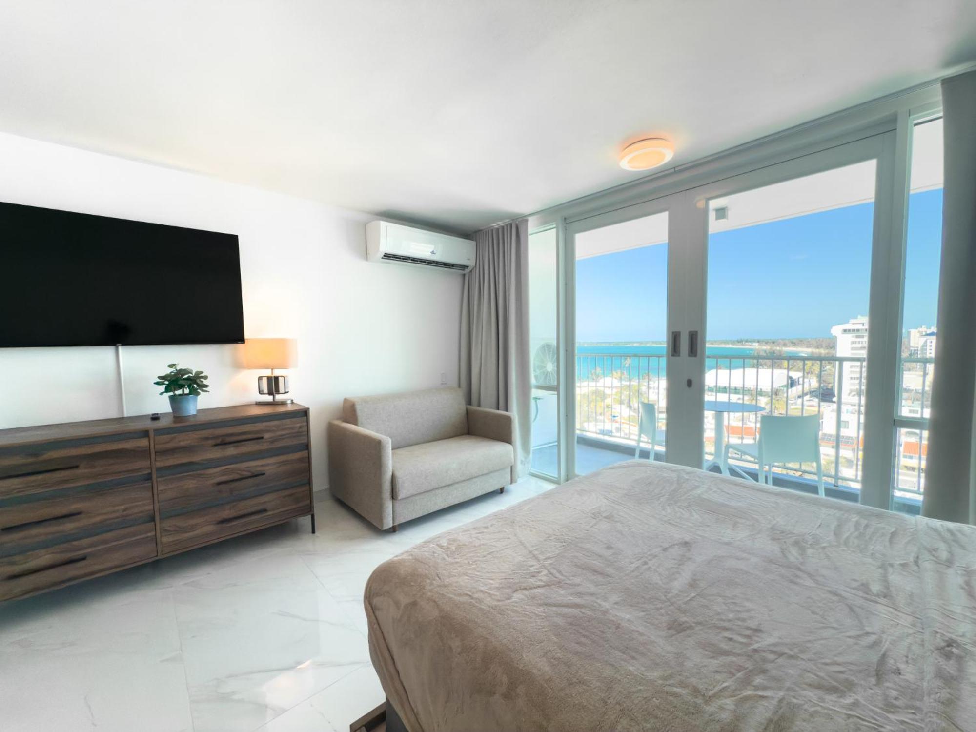 Esj Towers By Chana Aparthotel 2*