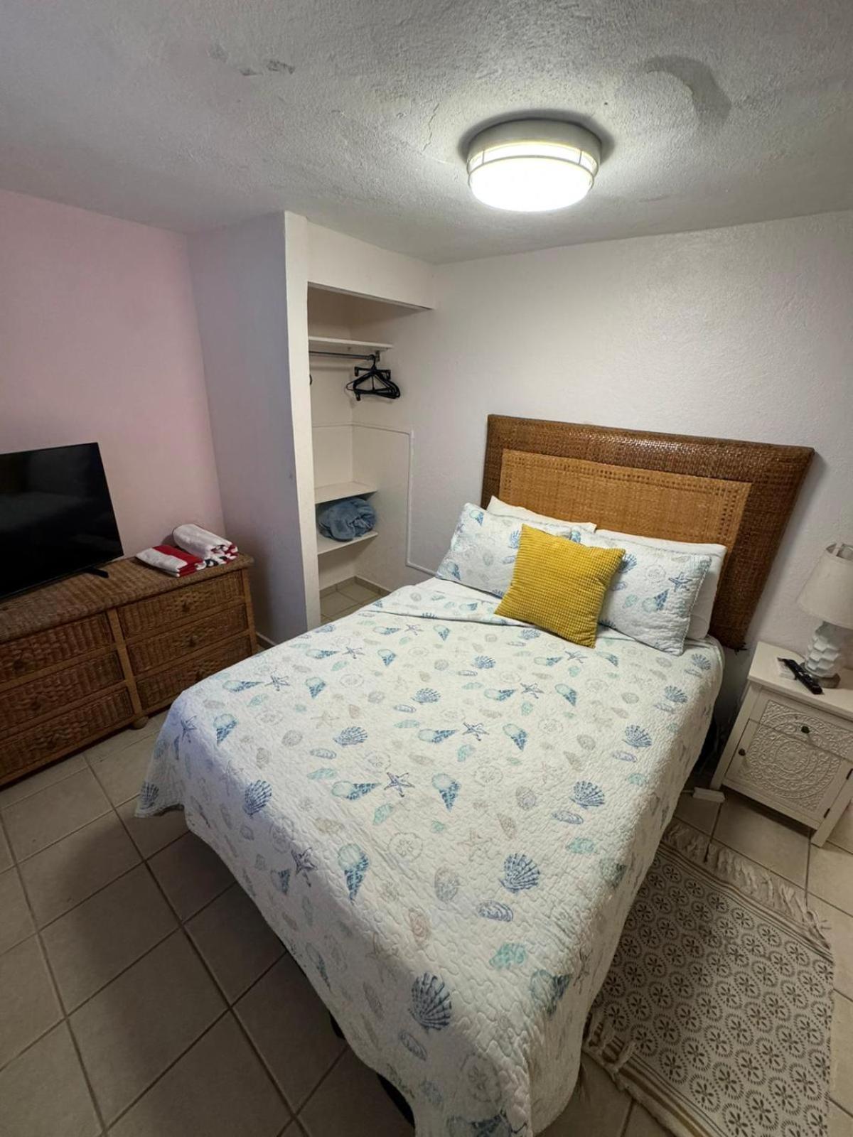Coral Guest house 3*